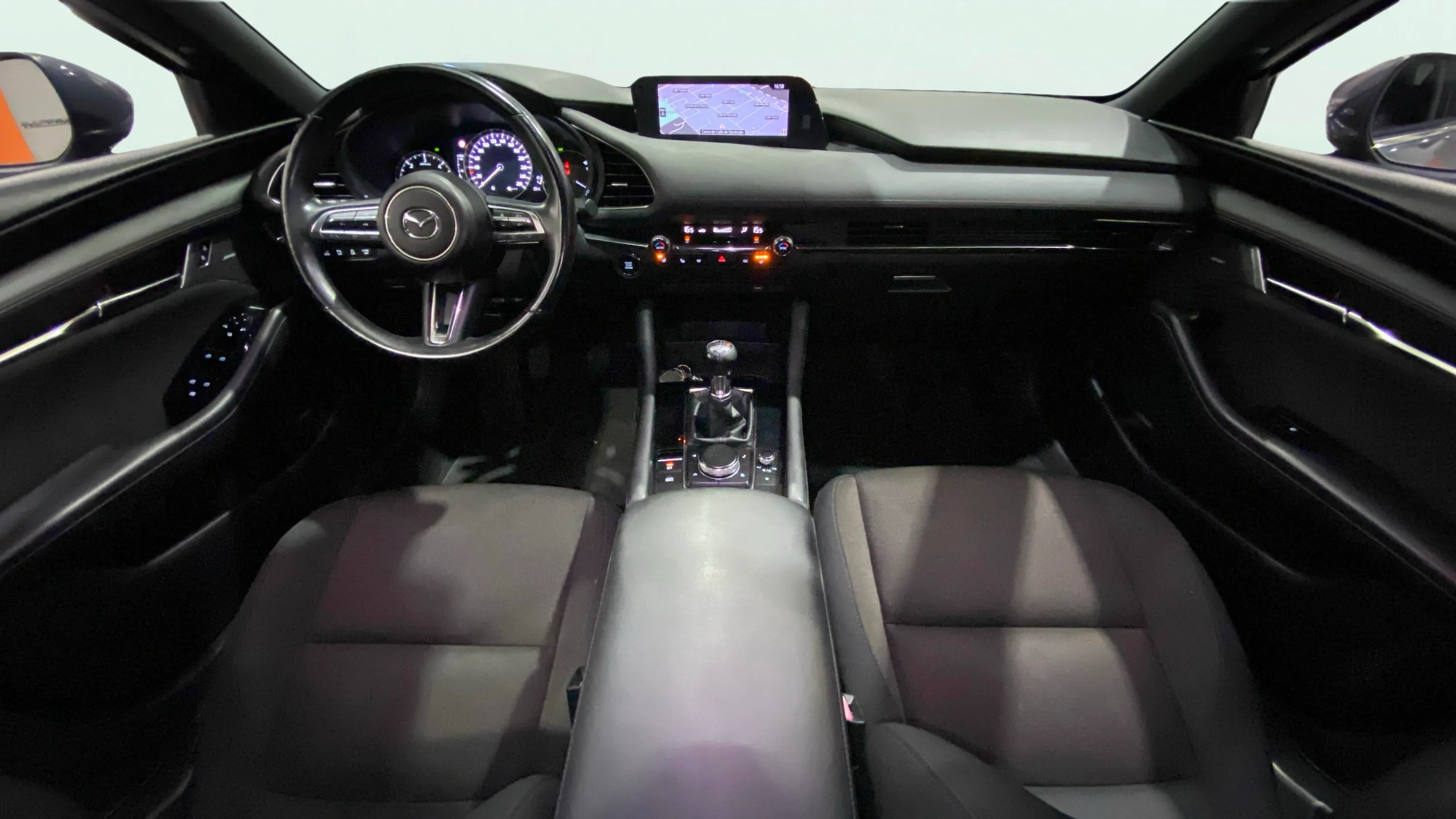 Mazda Mazda3 2.0 e-Skyactiv-G Evolution - foto 13