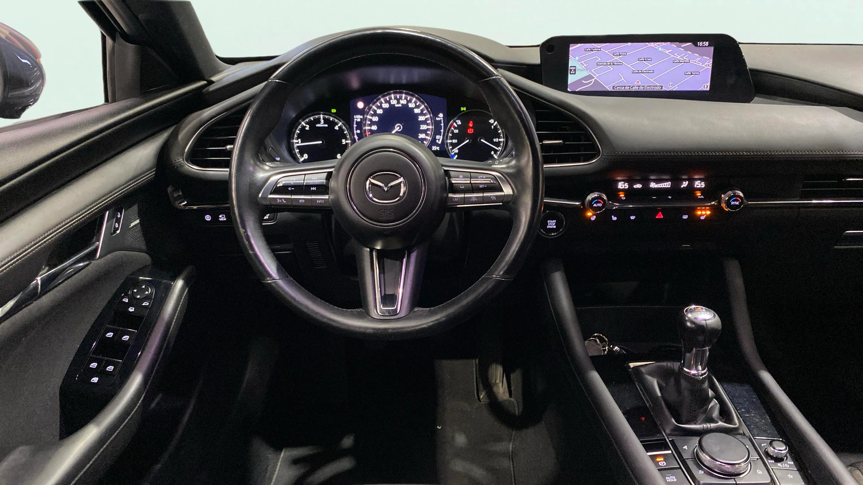 Mazda Mazda3 2.0 e-Skyactiv-G Evolution - foto 15