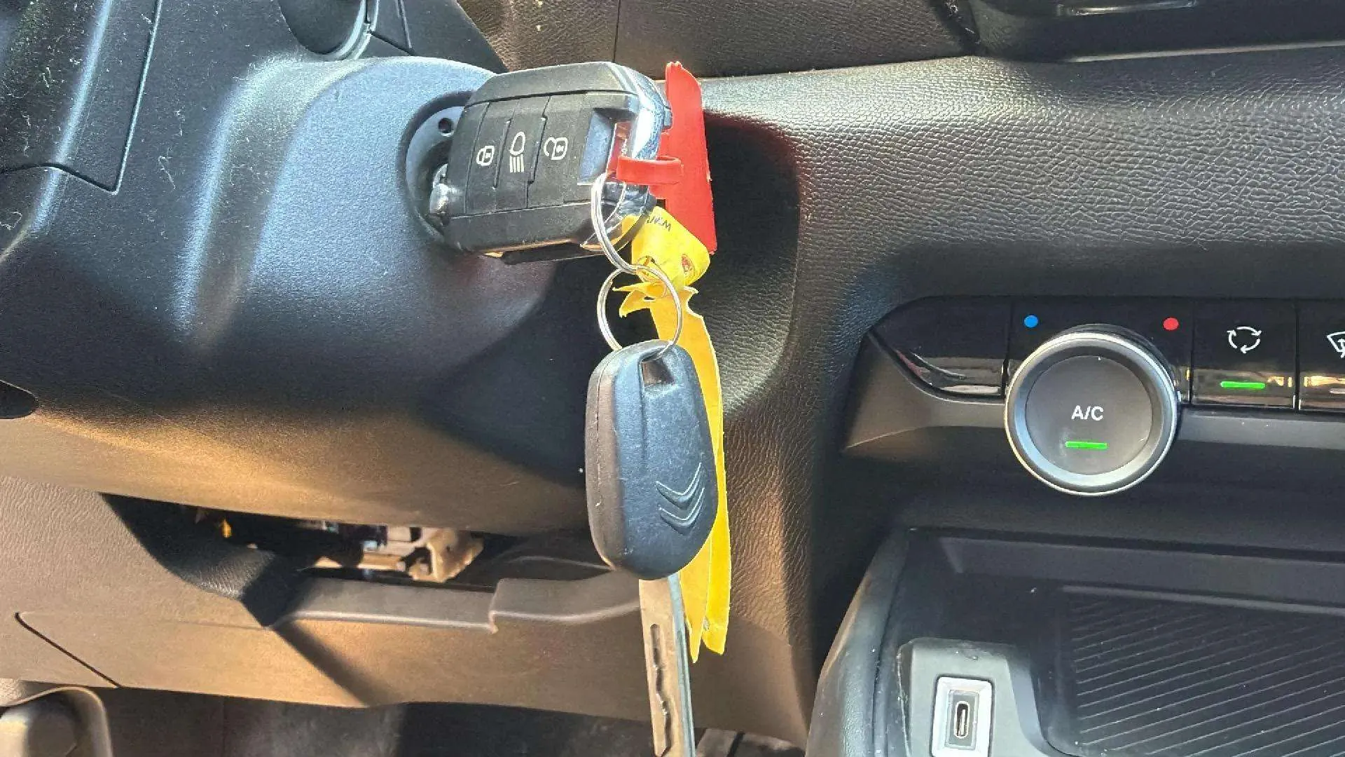 Citroën C4 ë-C4 eléctrico Feel Pack - foto 23