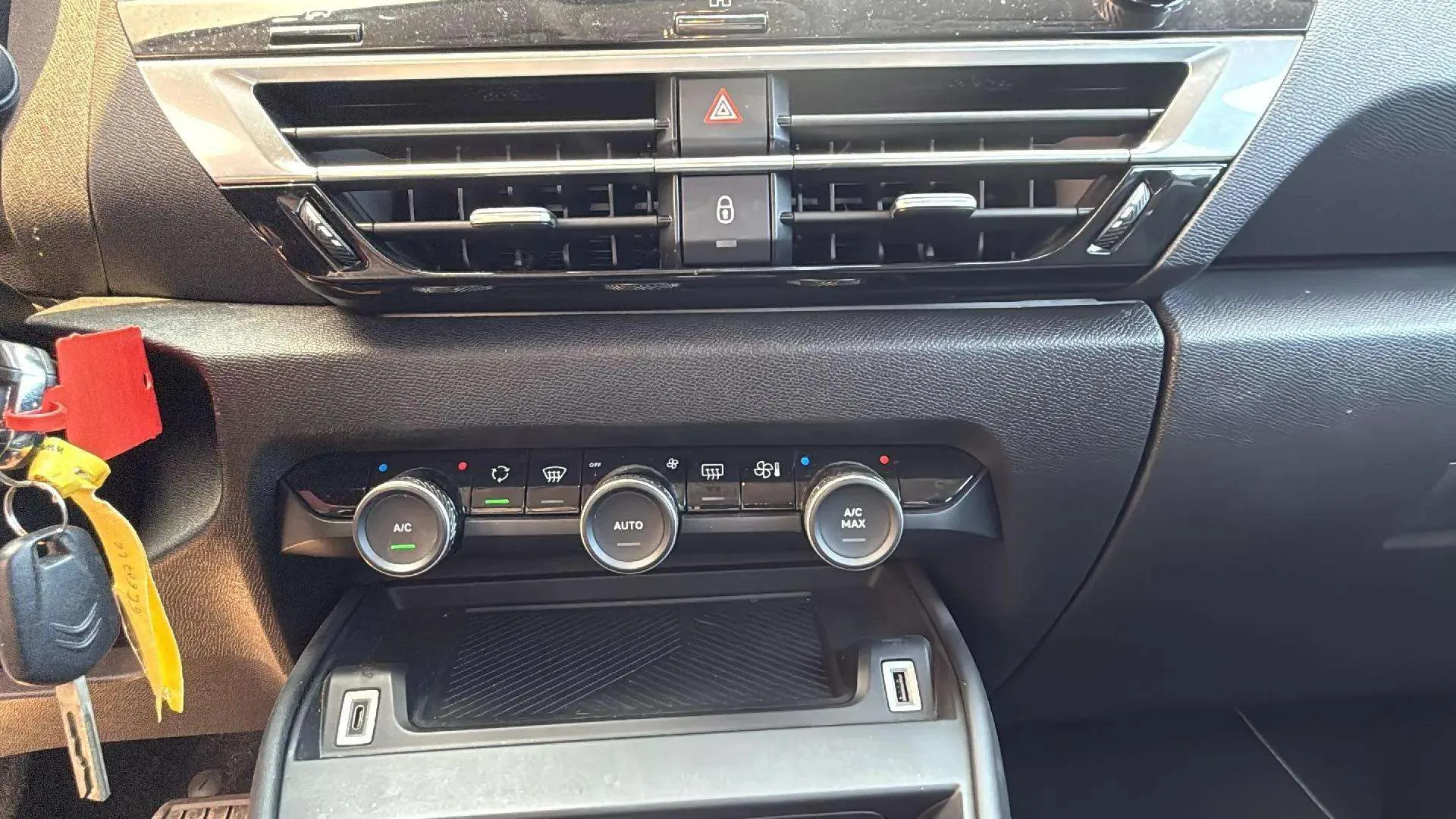 Citroën C4 ë-C4 eléctrico Feel Pack - foto 16