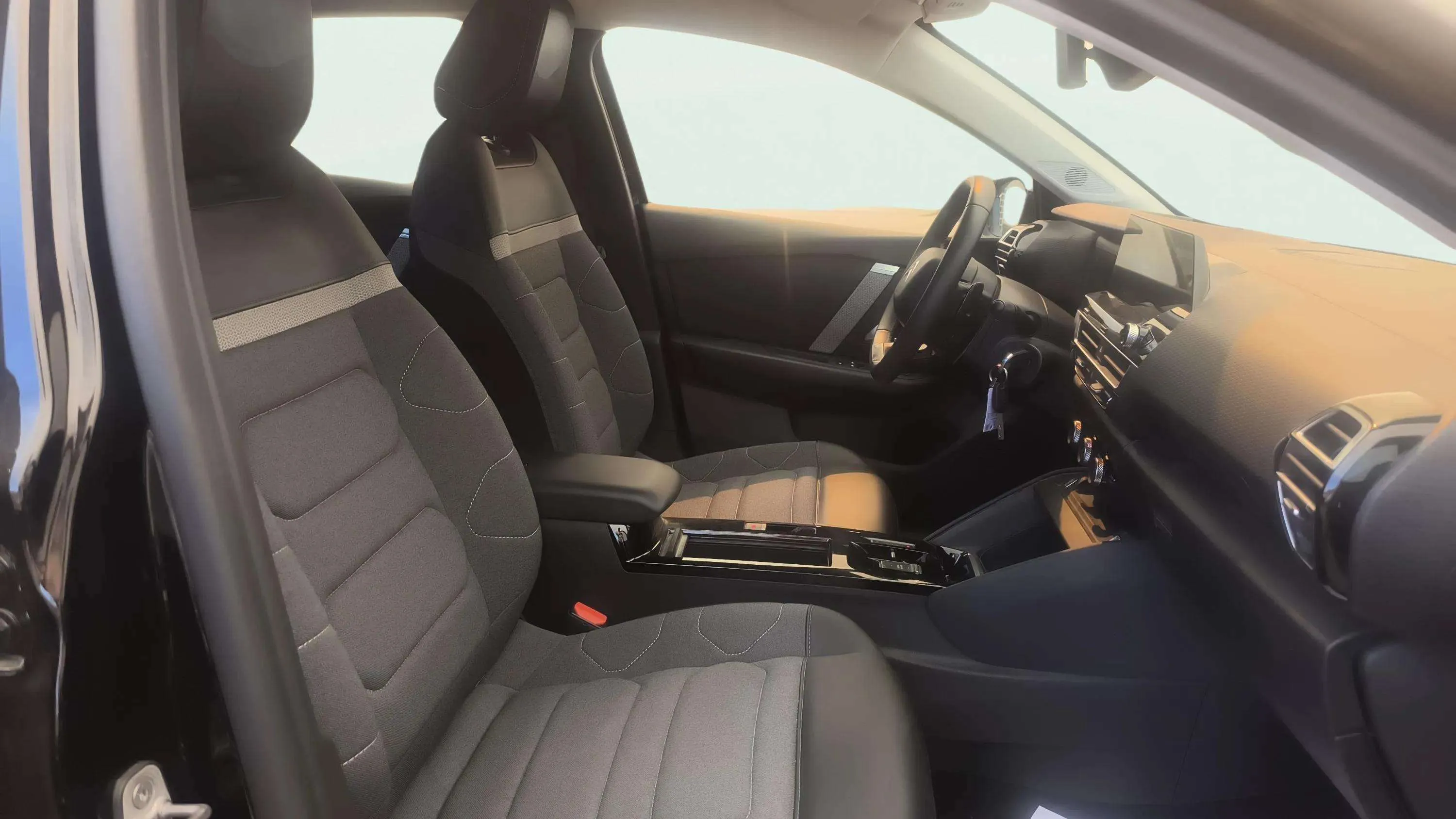 Citroën C4 PureTech 130 EAT8 Feel Pack - foto 13