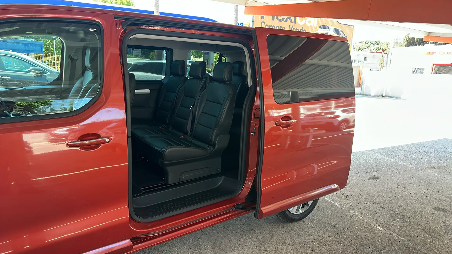 Peugeot Traveller Active 2.0 BlueHDi EAT6 Long - foto 27