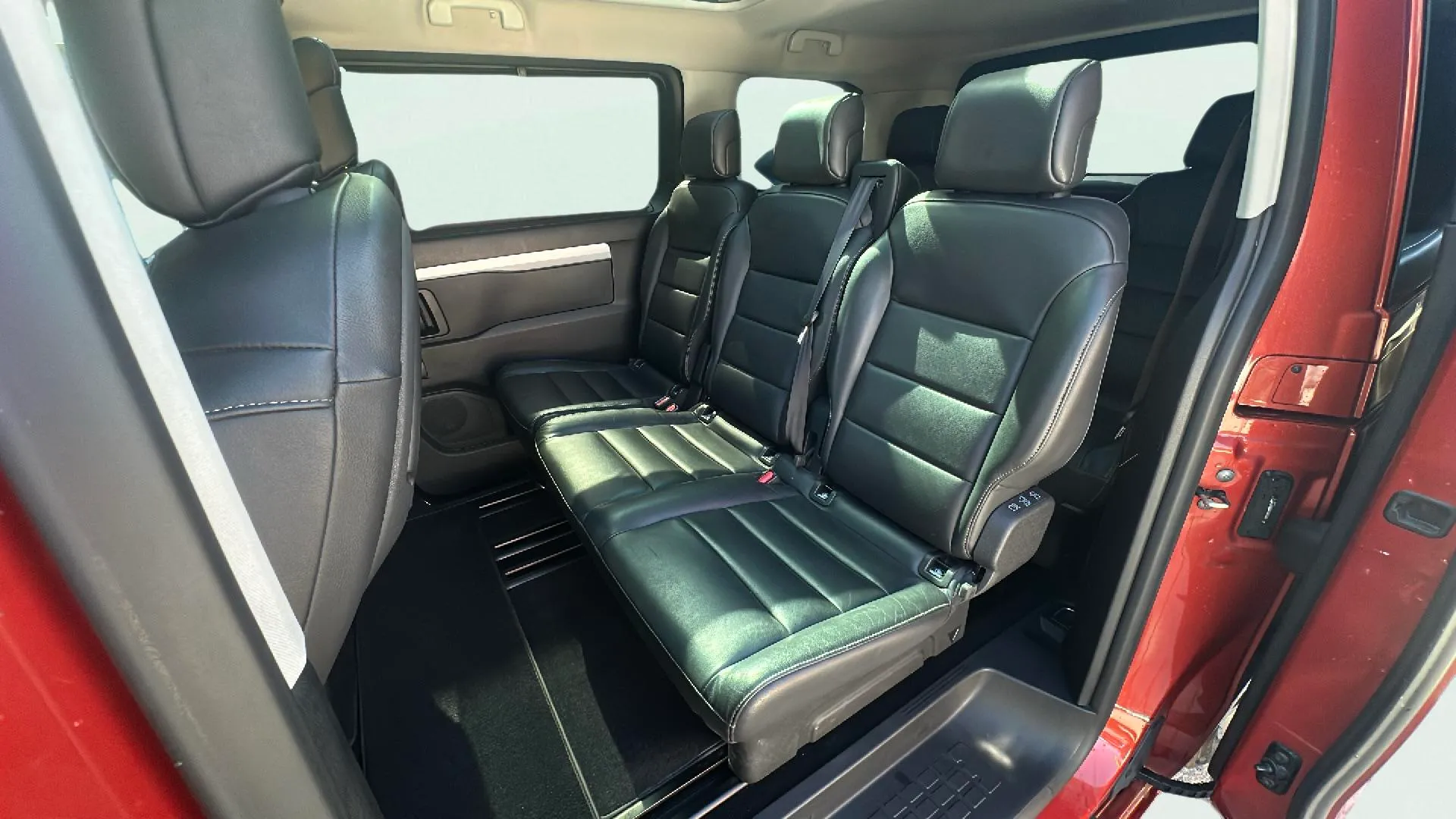 Peugeot Traveller Active 2.0 BlueHDi EAT6 Long - foto 12