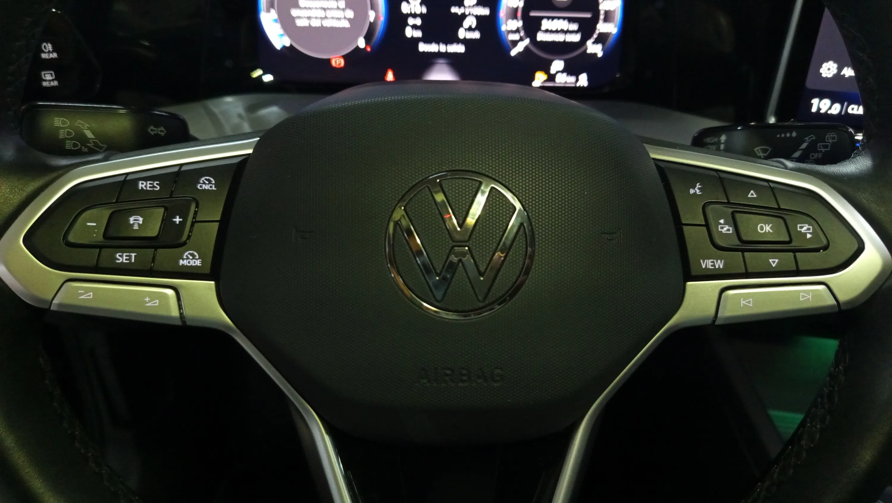 Volkswagen Golf 1.5 TSI - foto 21