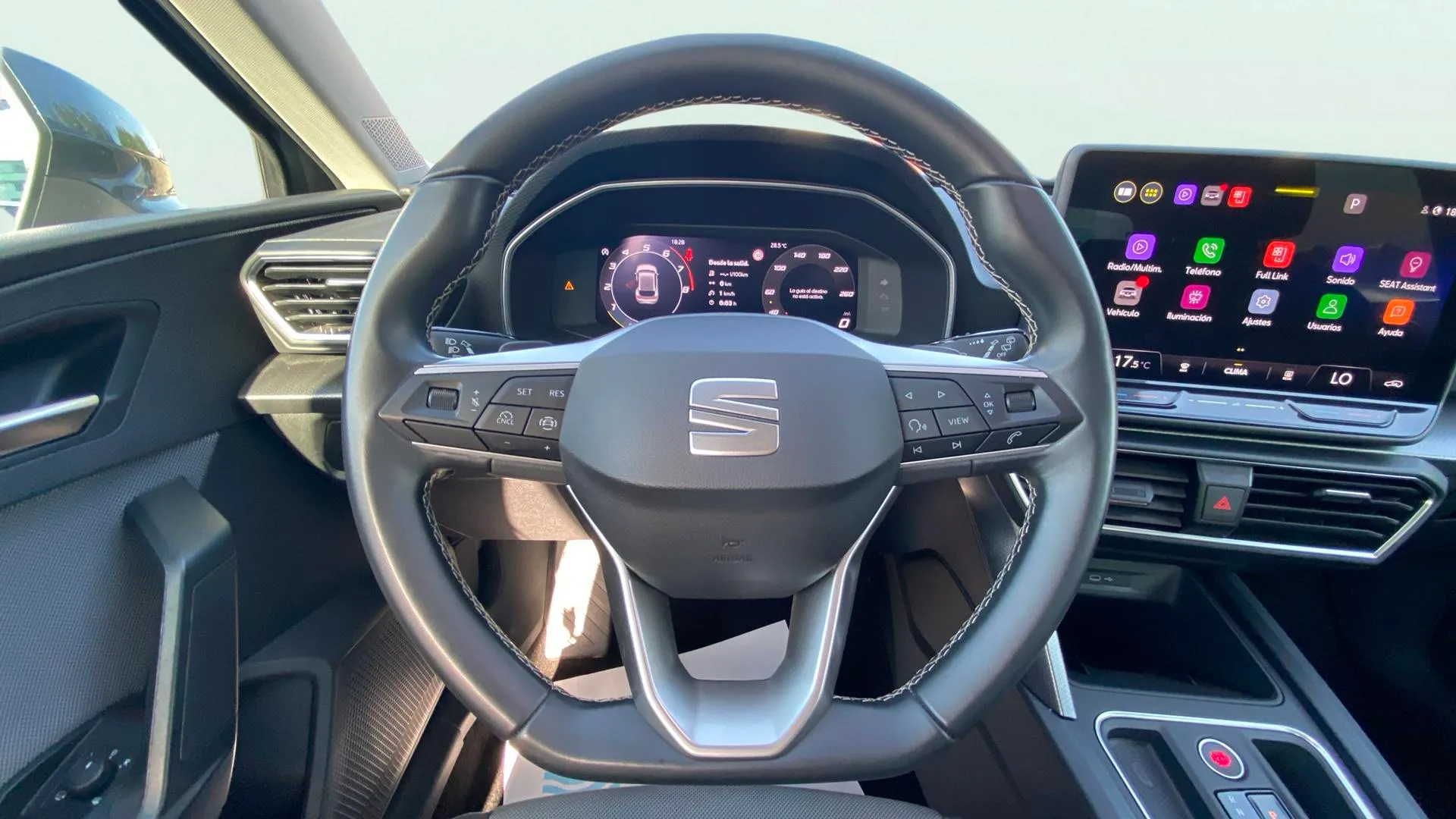 SEAT León 1.5 eTSI DSG Style 25 Aniversario - foto 11