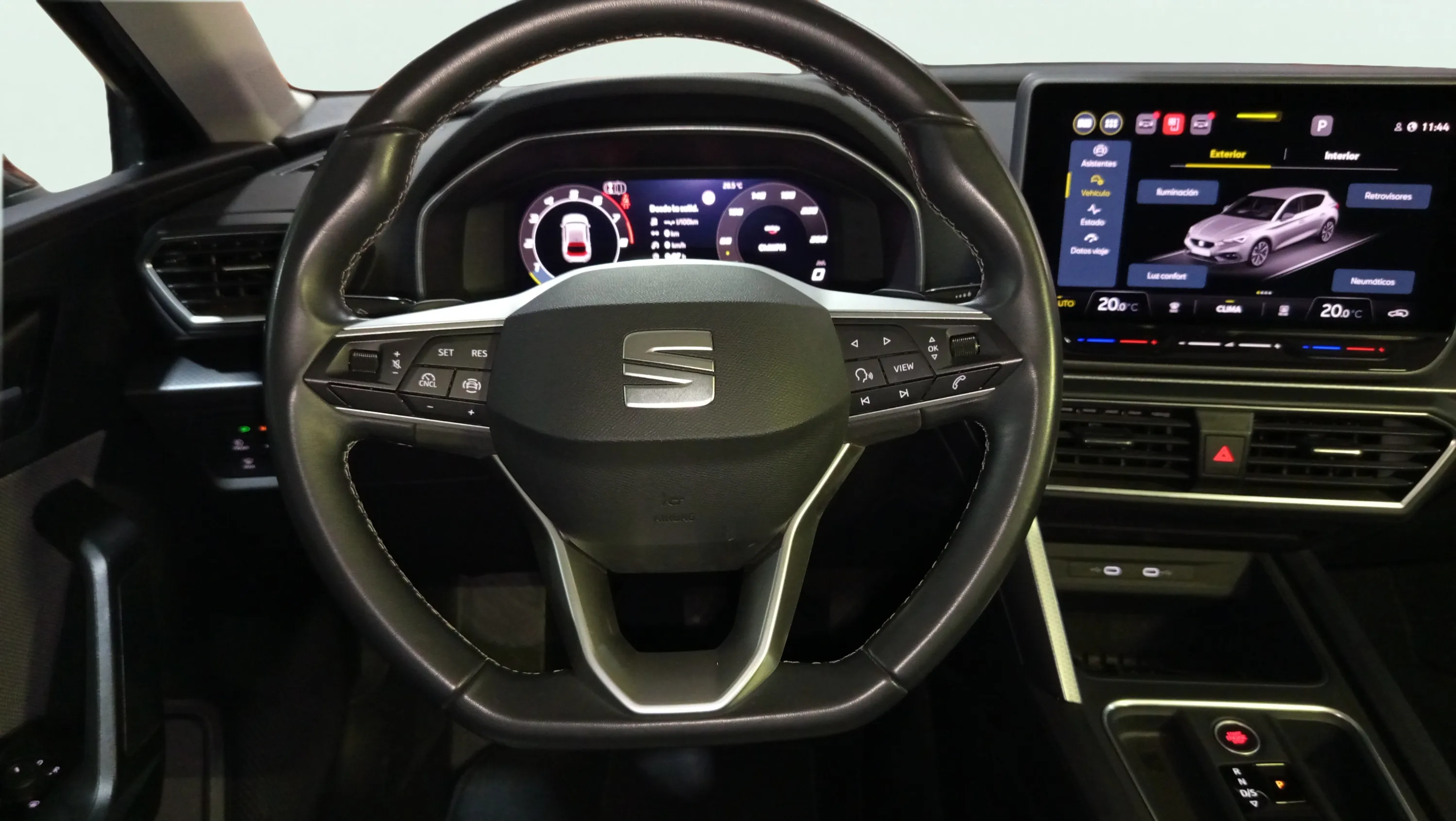 SEAT León 1.5 eTSI DSG Style 25 Aniversario - foto 17