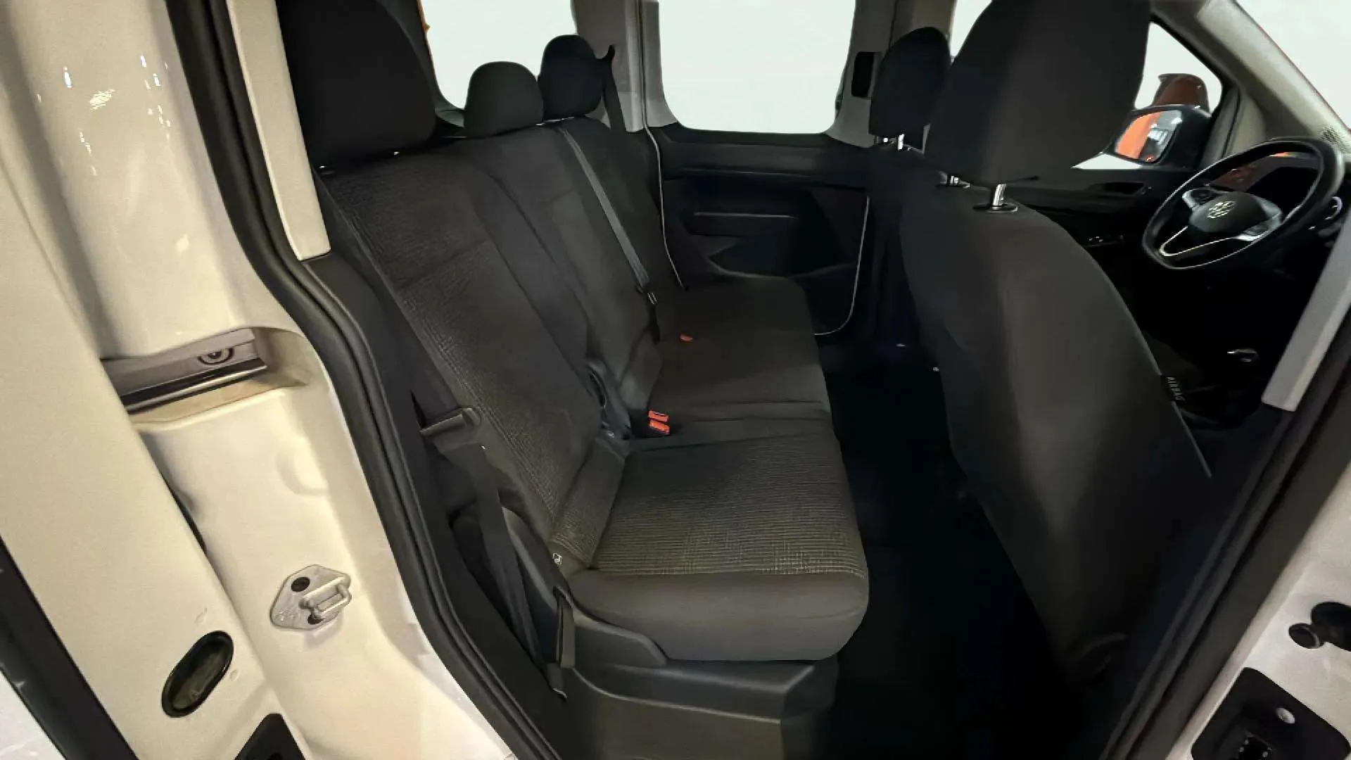 Volkswagen Caddy California 2.0 TDI - foto 13