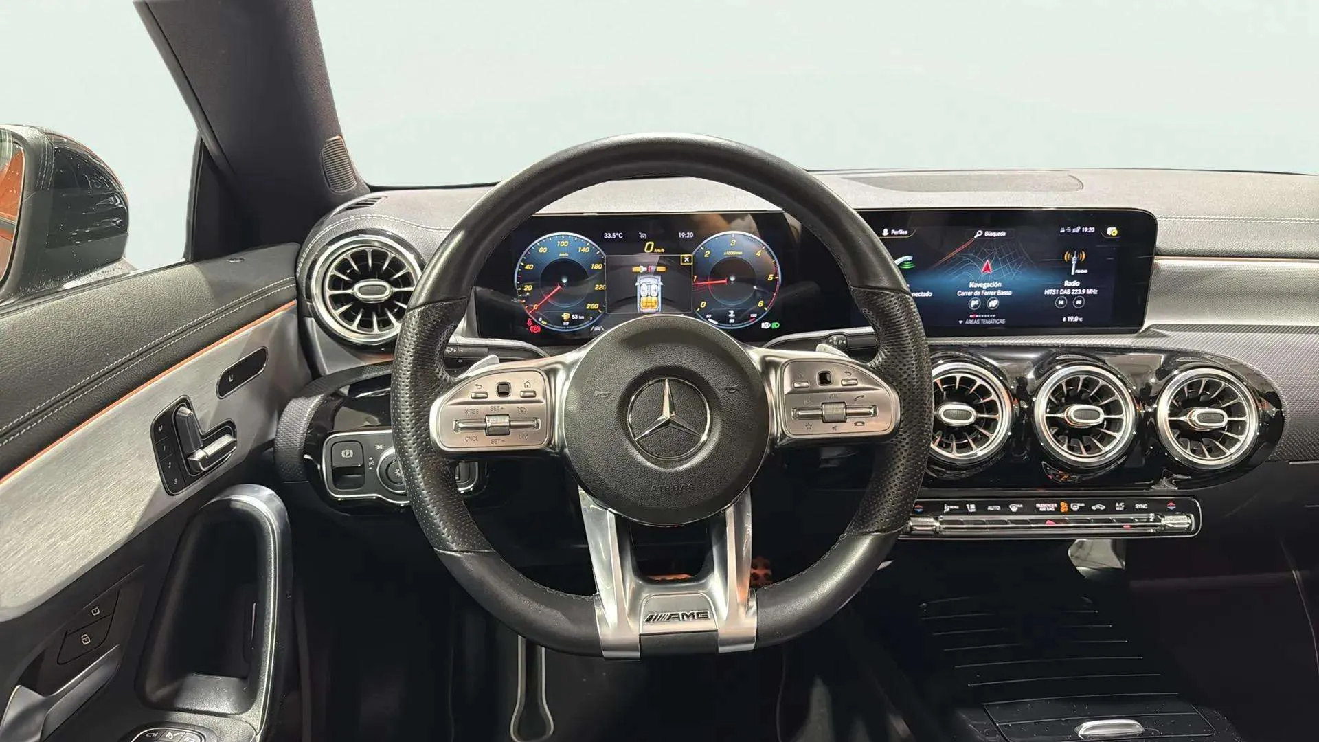 Mercedes-Benz CLA 200 D DCT - foto 12
