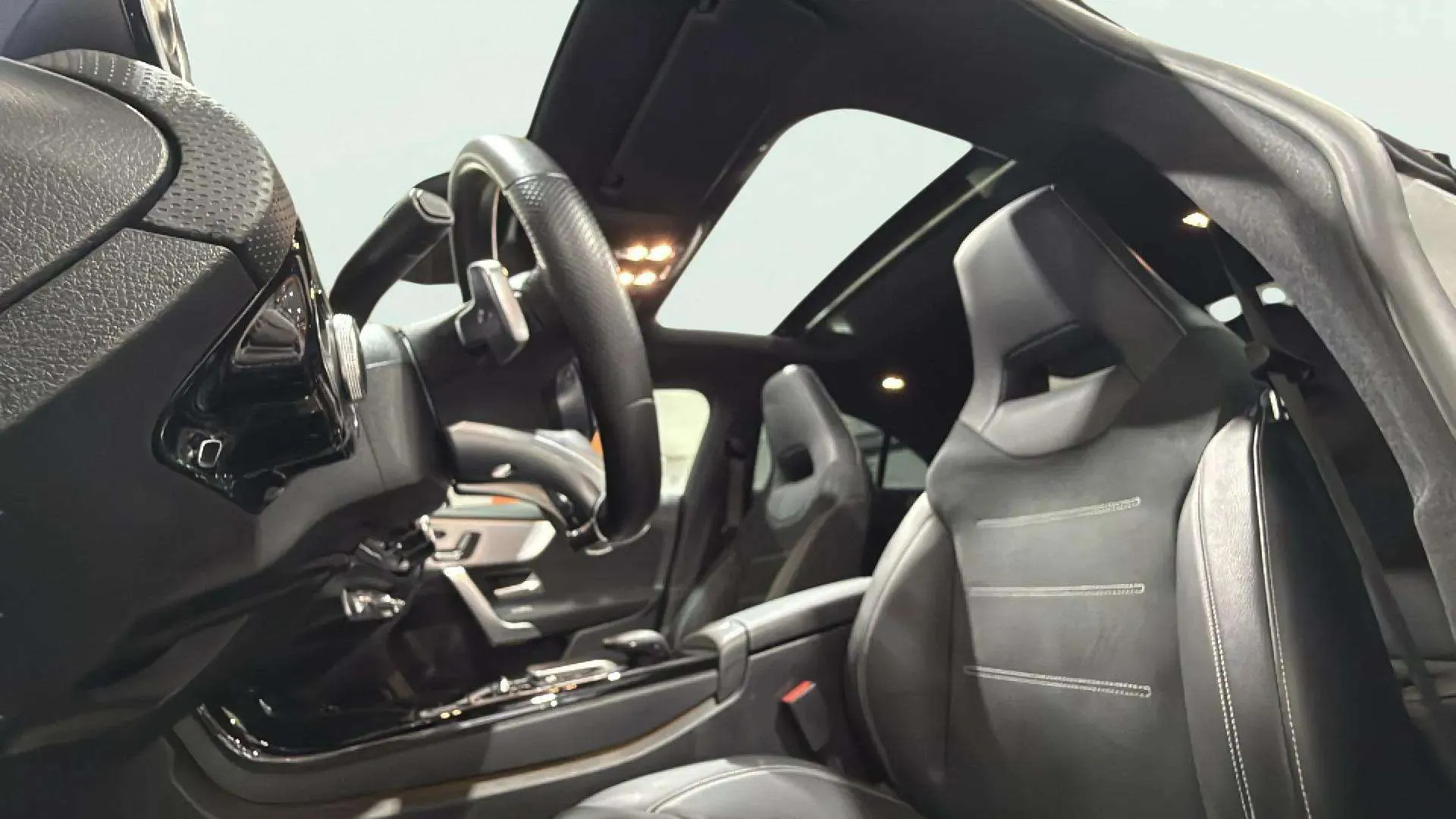 Mercedes-Benz CLA 200 D DCT - foto 21