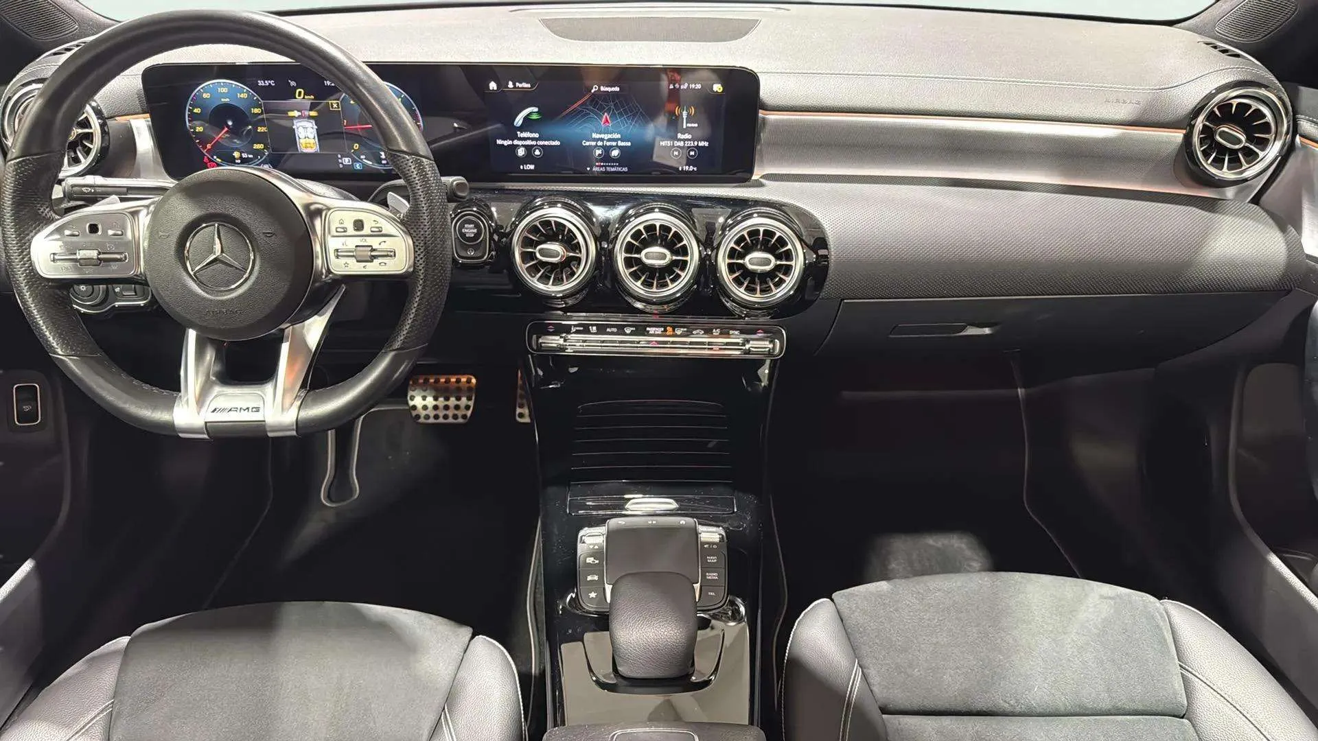 Mercedes-Benz CLA 200 D DCT - foto 11