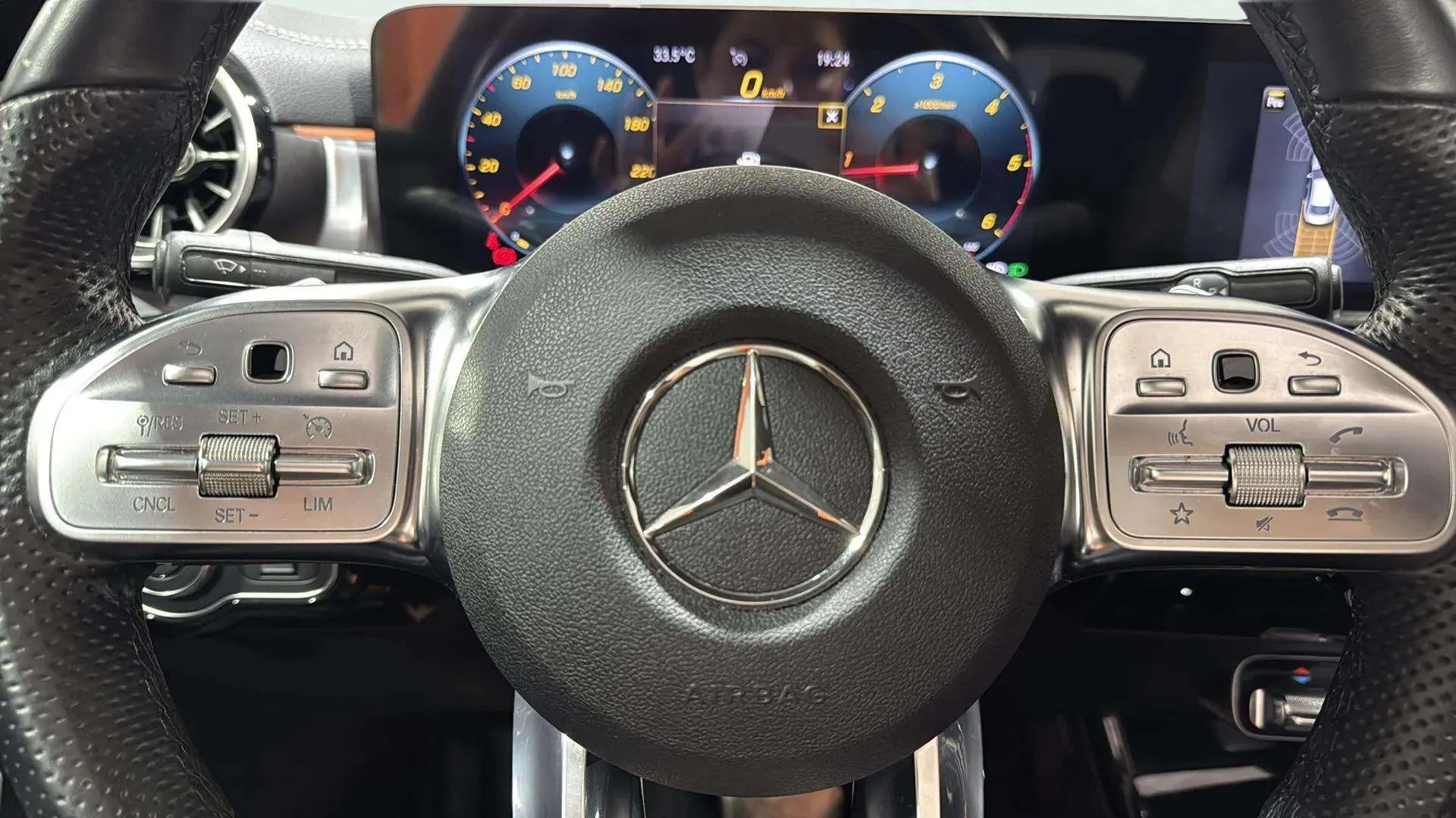 Mercedes-Benz CLA 200 D DCT - foto 18