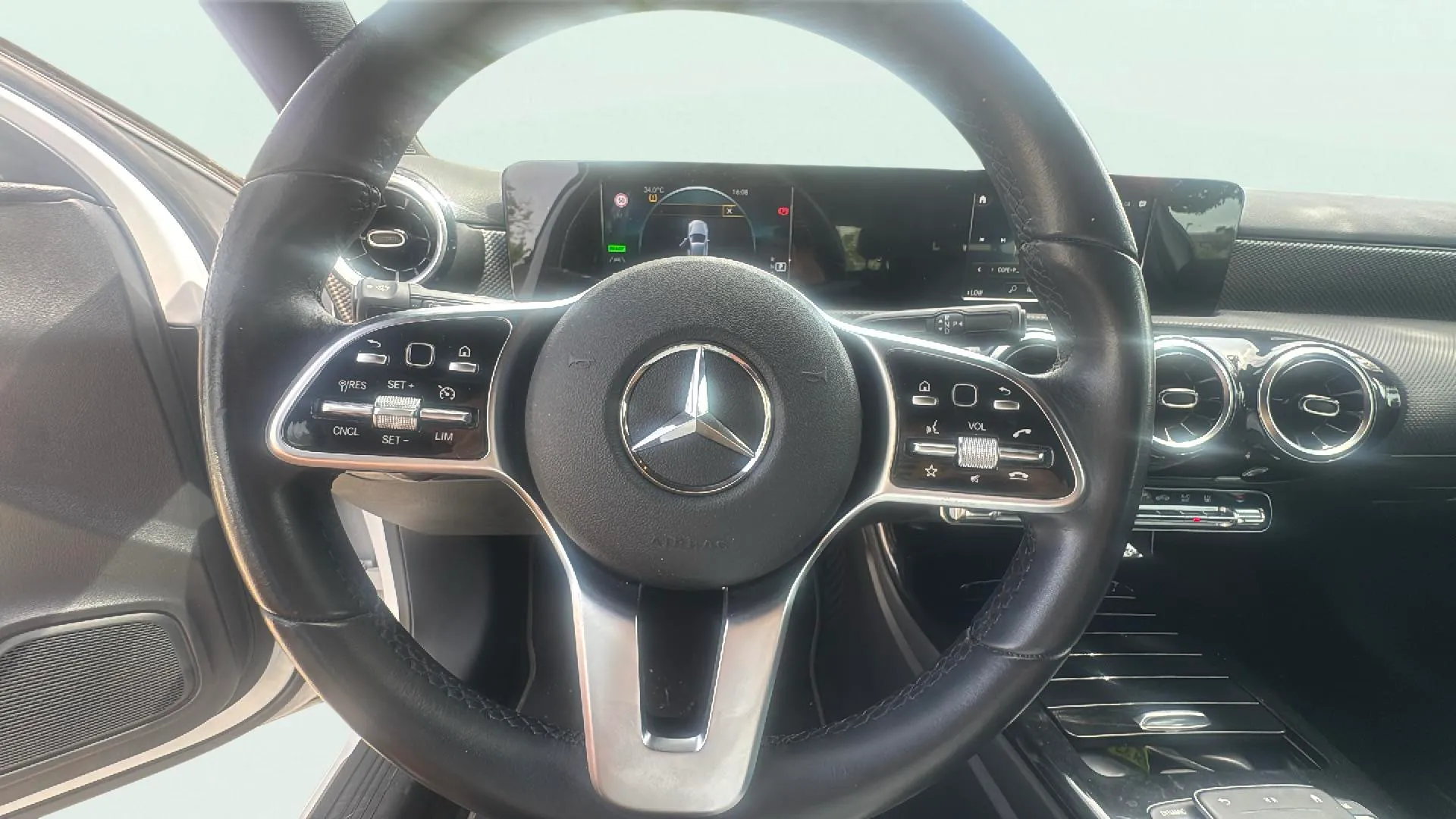 Mercedes-Benz Clase A A 250 e - foto 8