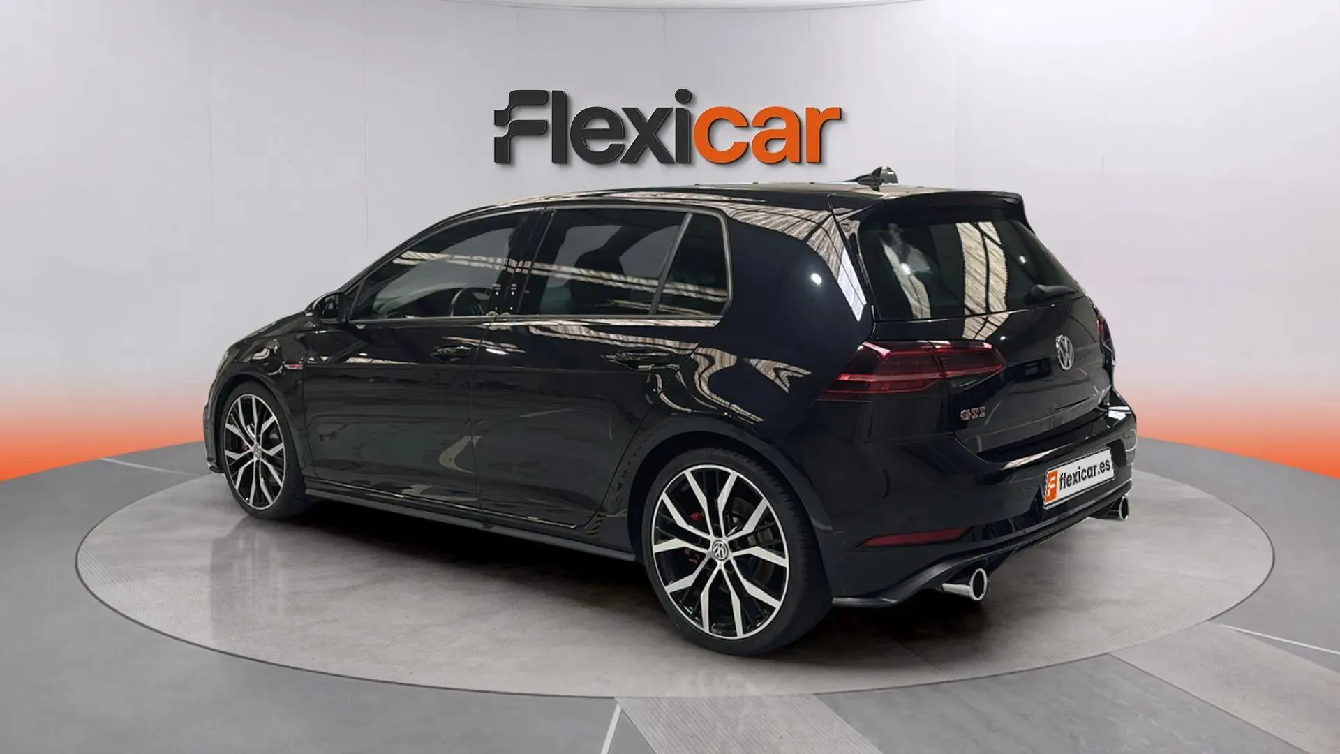 Volkswagen Golf GTI Performance 2.0 TSI DSG - foto 5