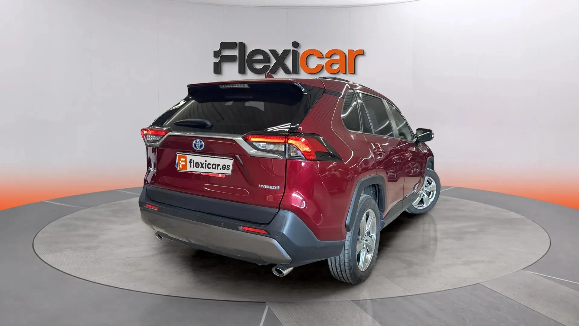 Toyota RAV4 2.5l 220H Advance - foto 7