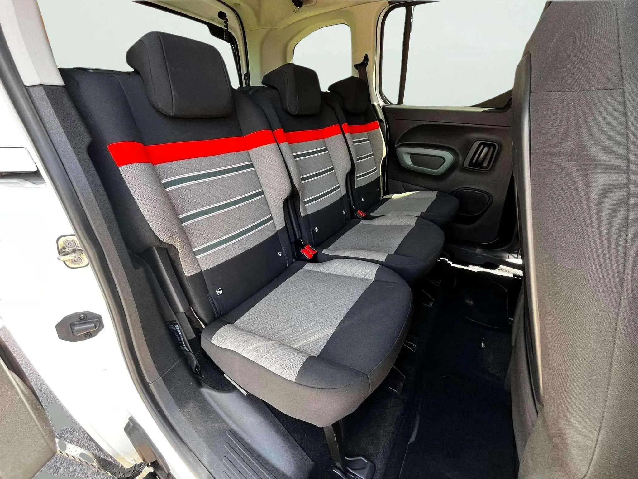 Citroën Berlingo Talla M BlueHDi 100 Shine - foto 12