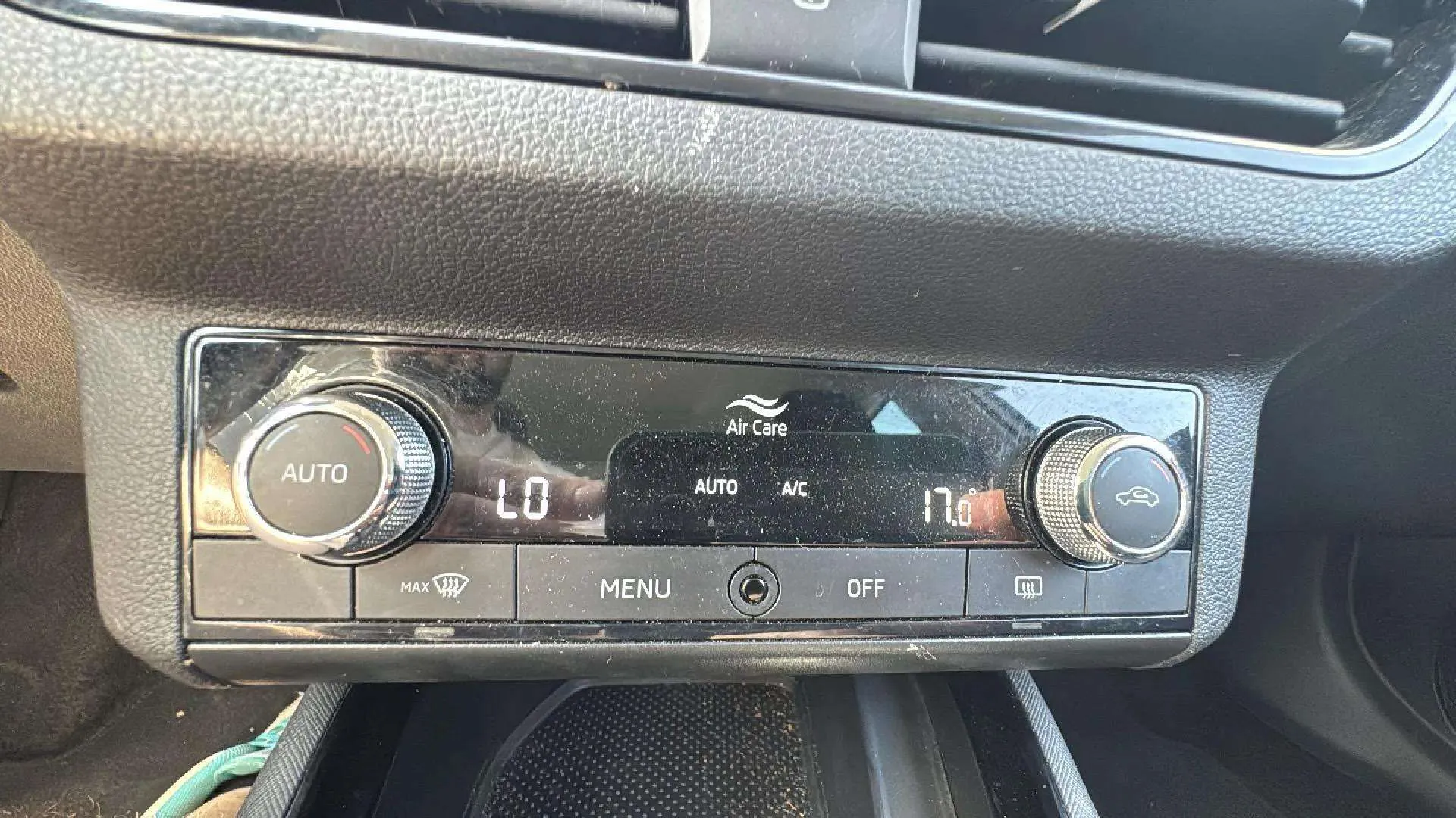 Škoda Kamiq 1.5 TSI Ambition - foto 18