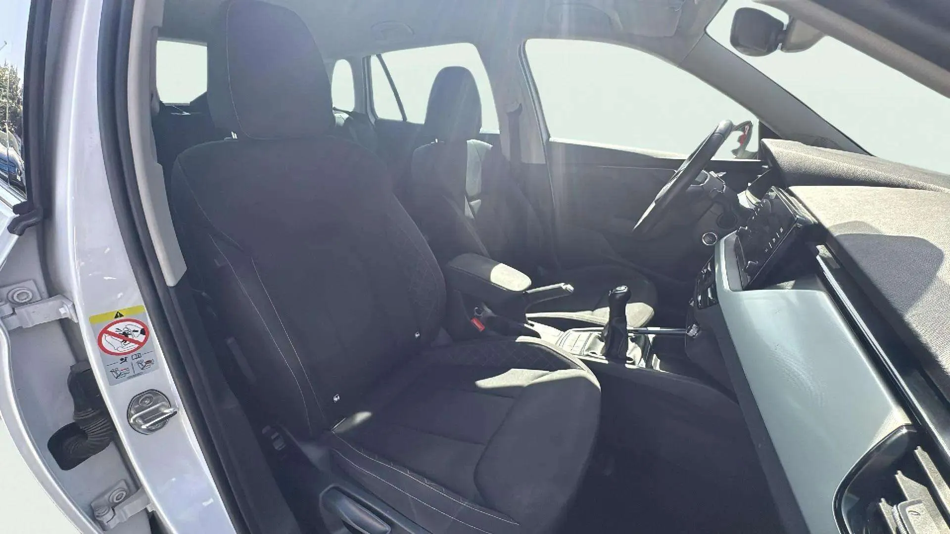 Škoda Kamiq 1.5 TSI Ambition - foto 14