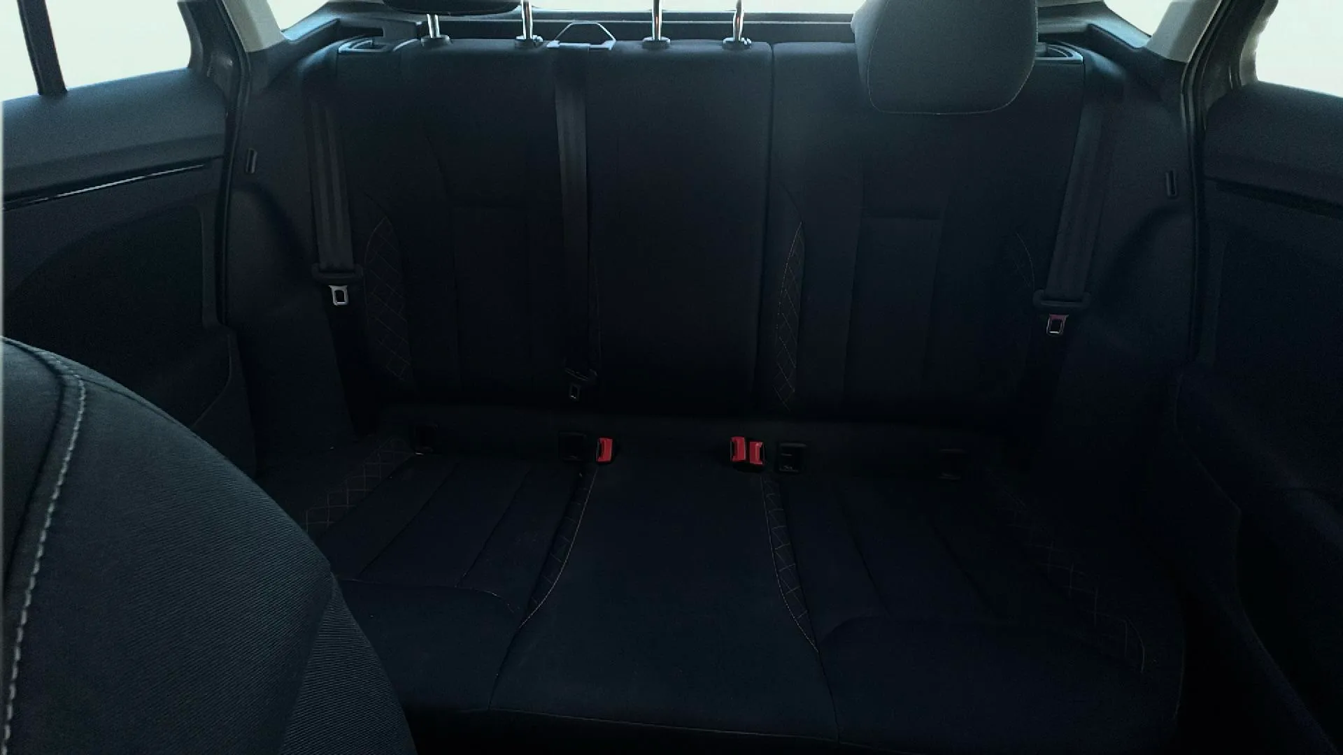 Škoda Kamiq 1.5 TSI DSG Ambition - foto 20