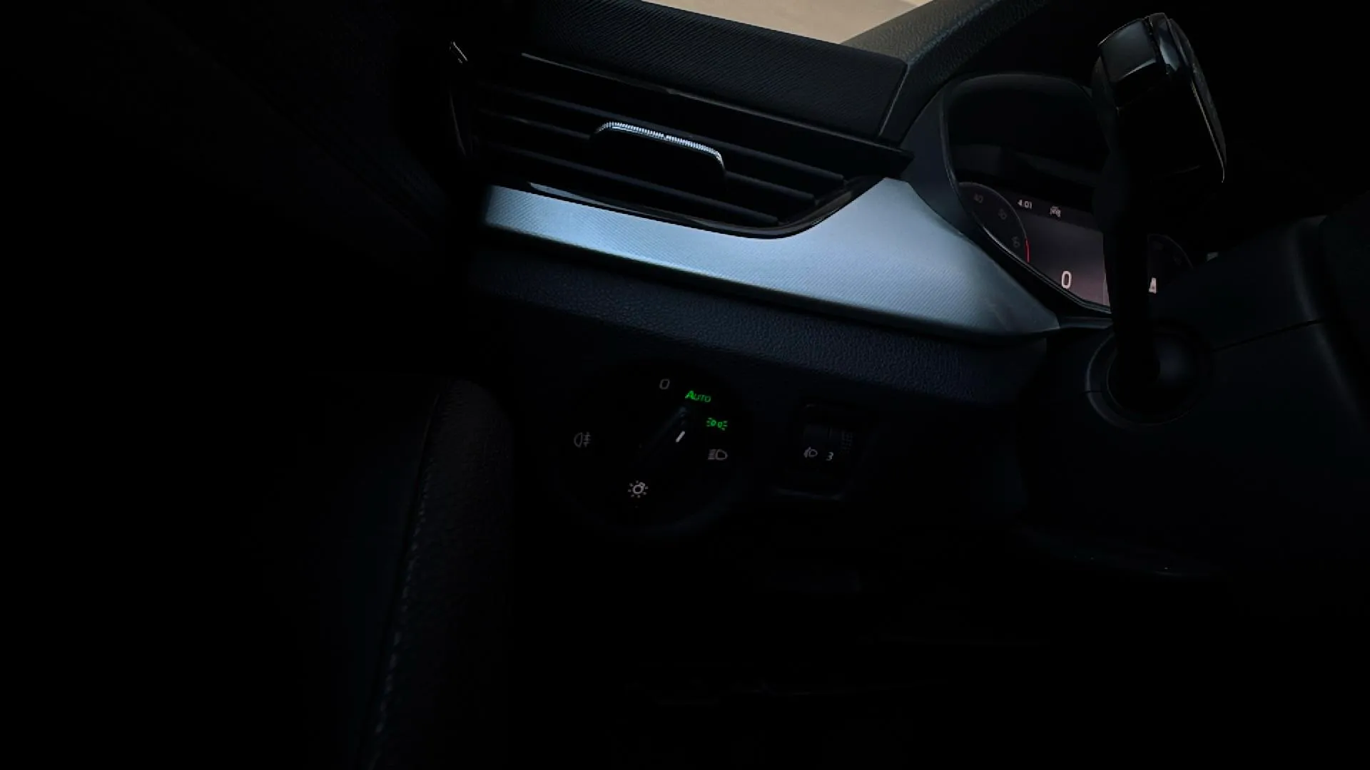 Škoda Kamiq 1.5 TSI DSG Ambition - foto 31