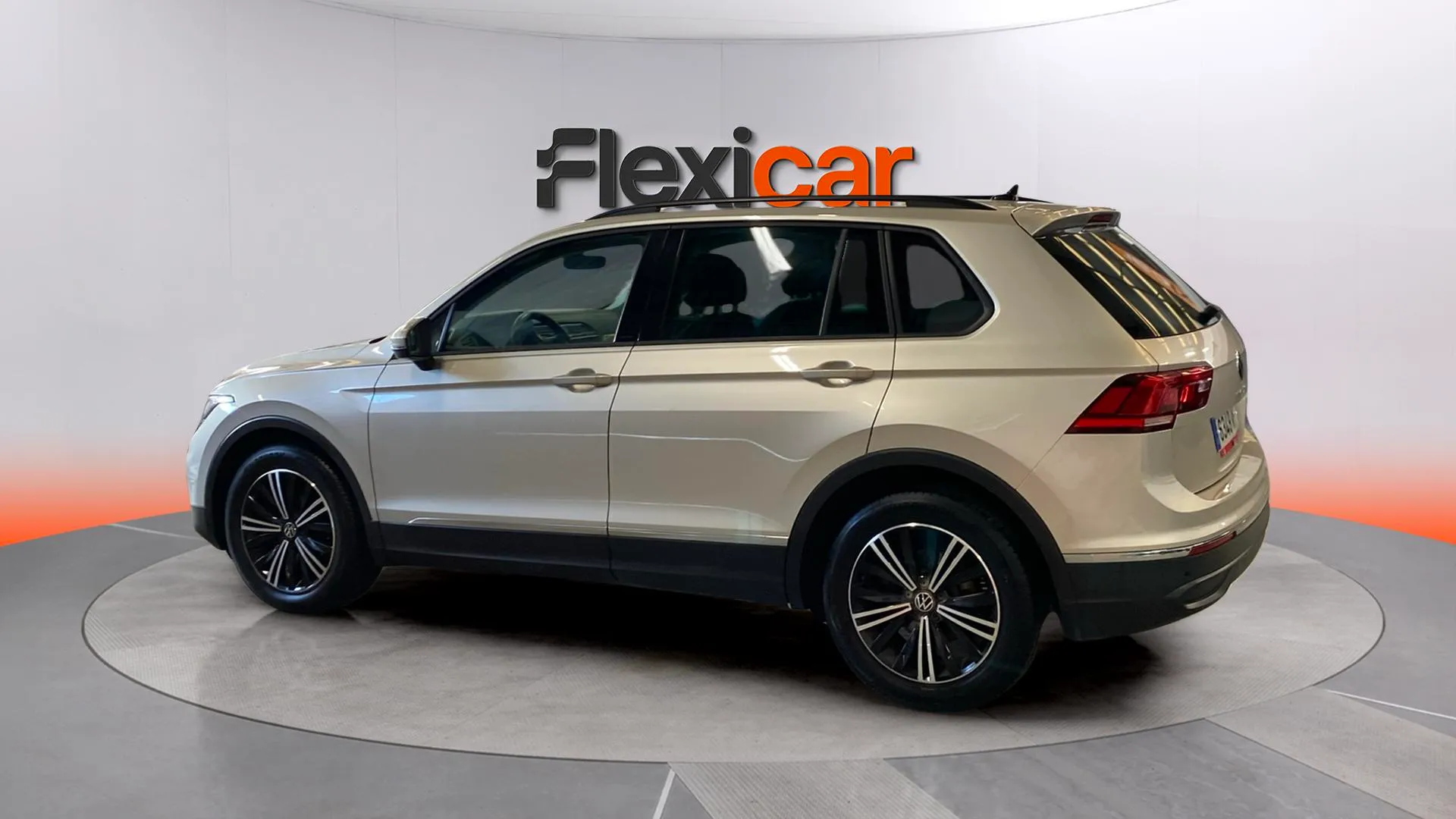 Volkswagen Tiguan Life 2.0 TDI DSG - foto 4