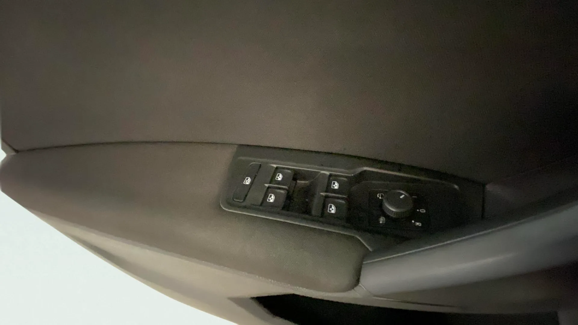 Volkswagen Tiguan Life 2.0 TDI DSG - foto 20