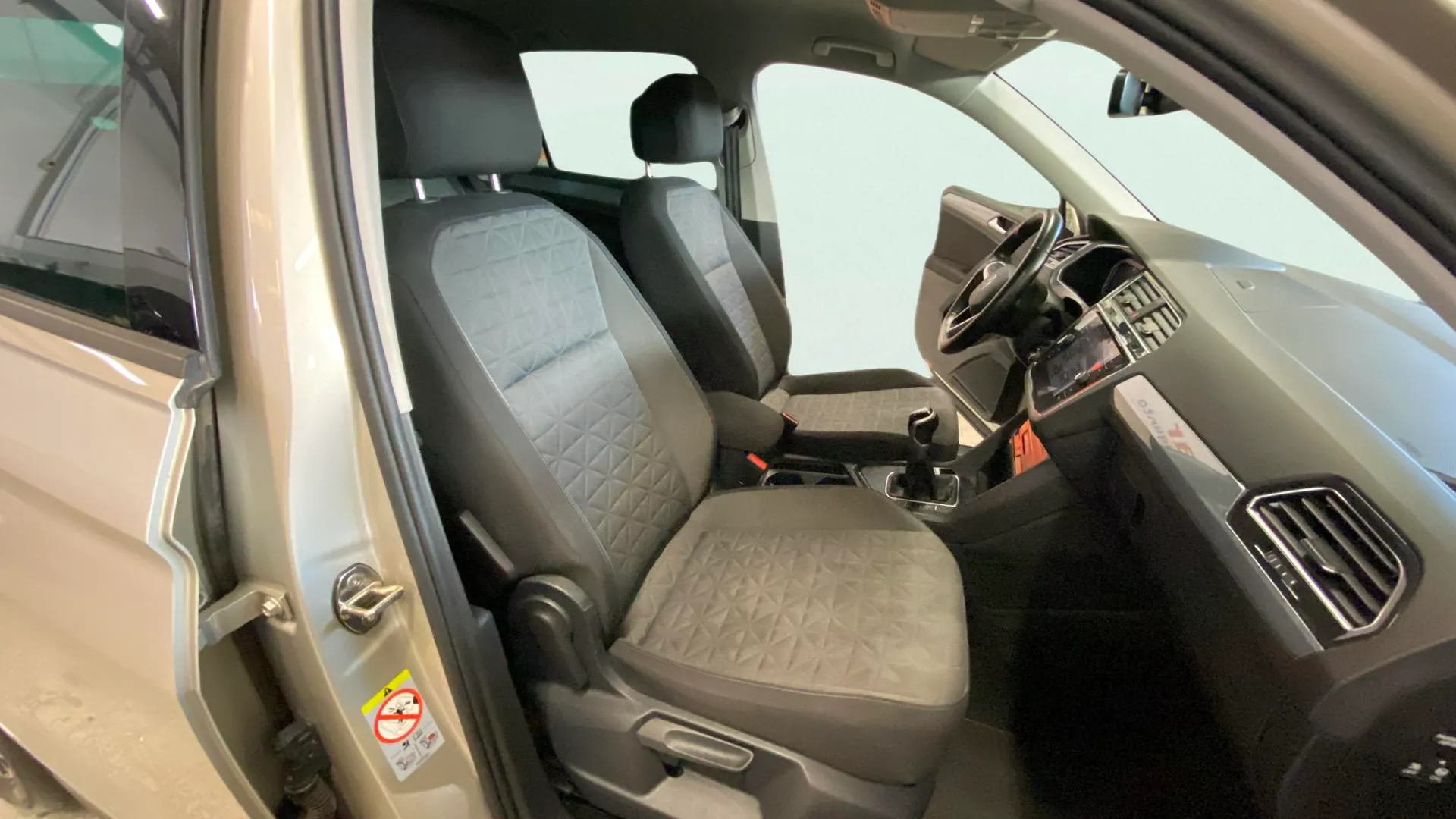 Volkswagen Tiguan Life 2.0 TDI DSG - foto 14