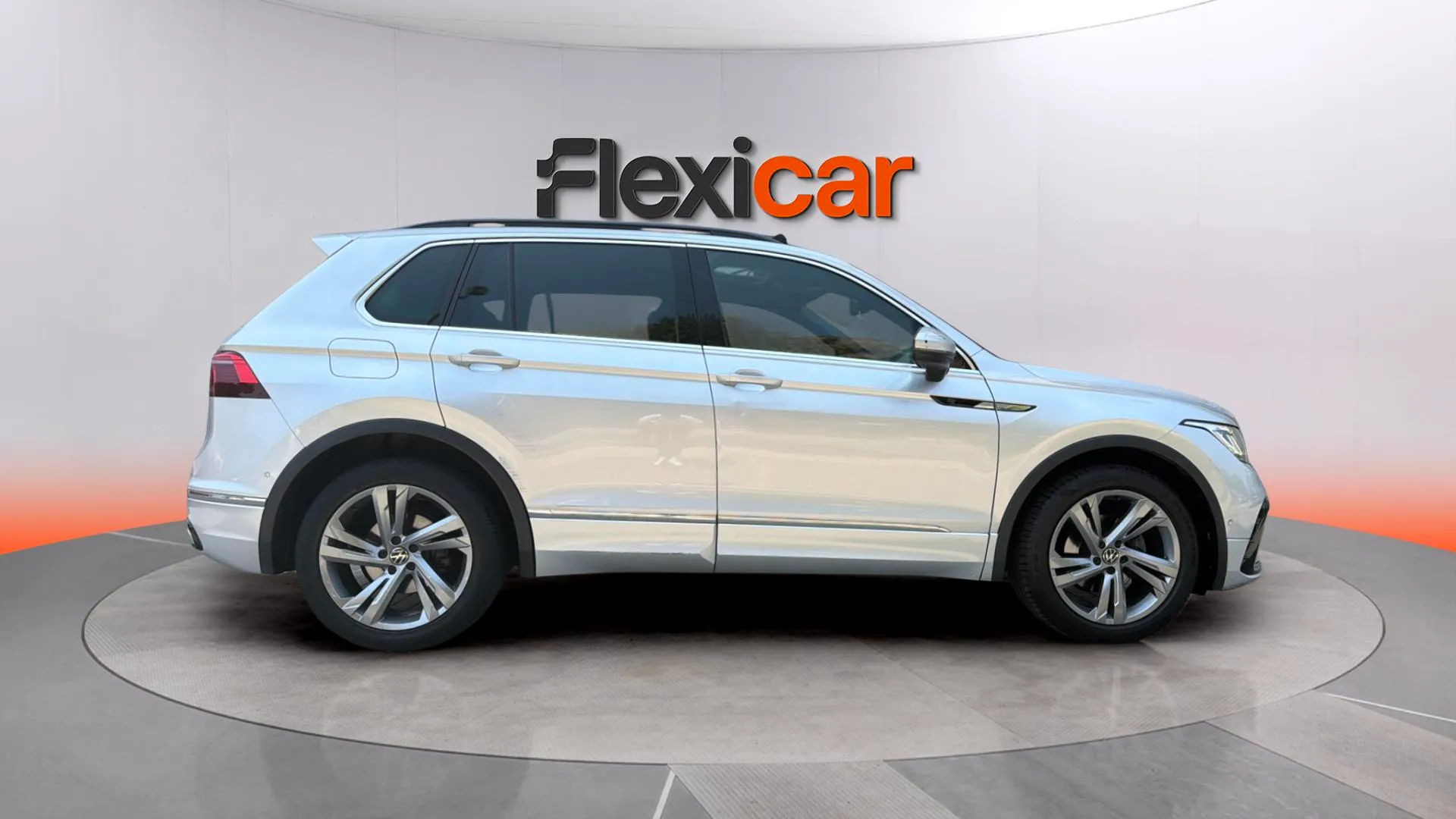 Volkswagen Tiguan R-Line 1.5 TSI DSG - foto 7