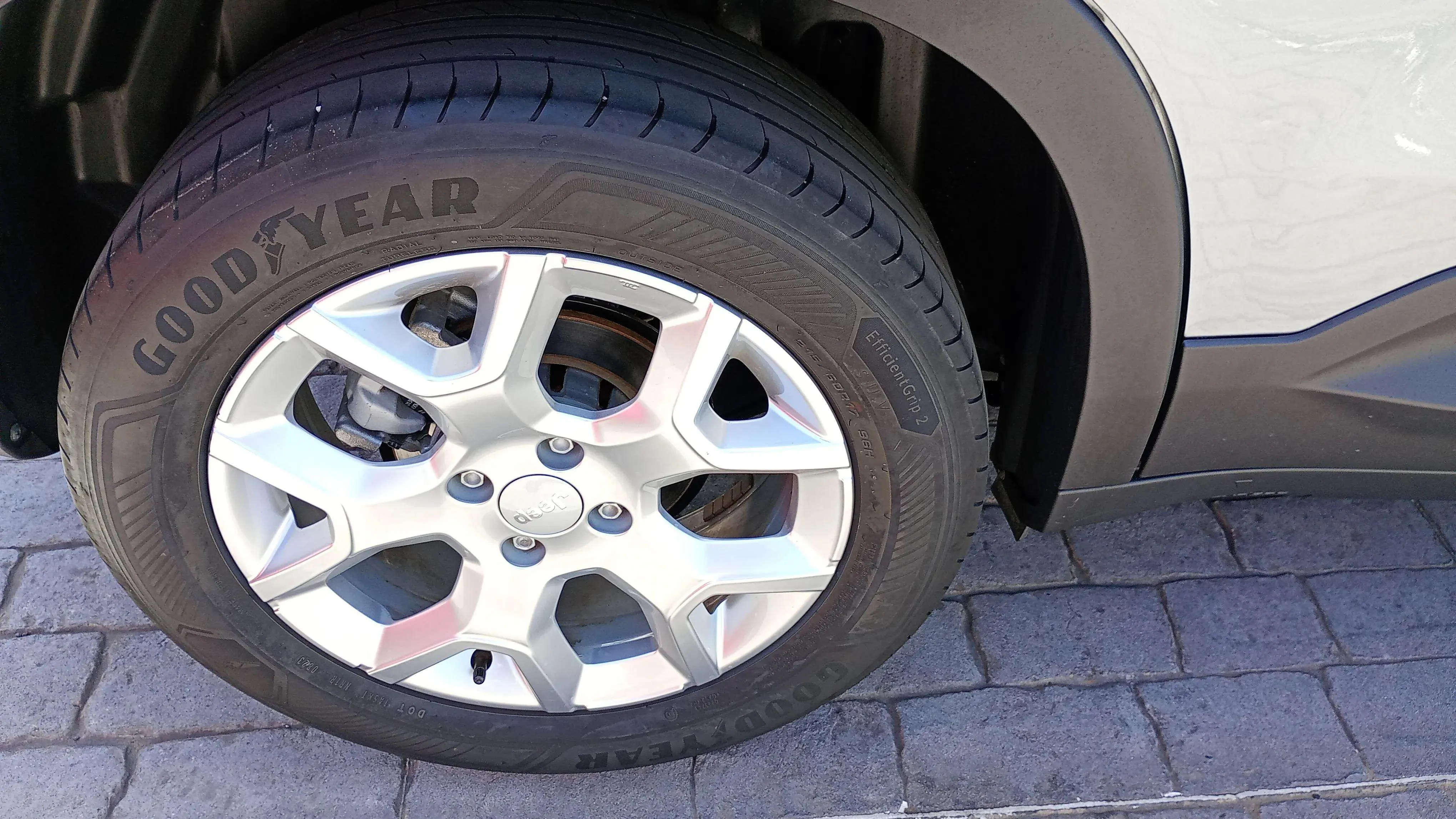 Jeep Avenger 1.2 G Altitude - foto 16