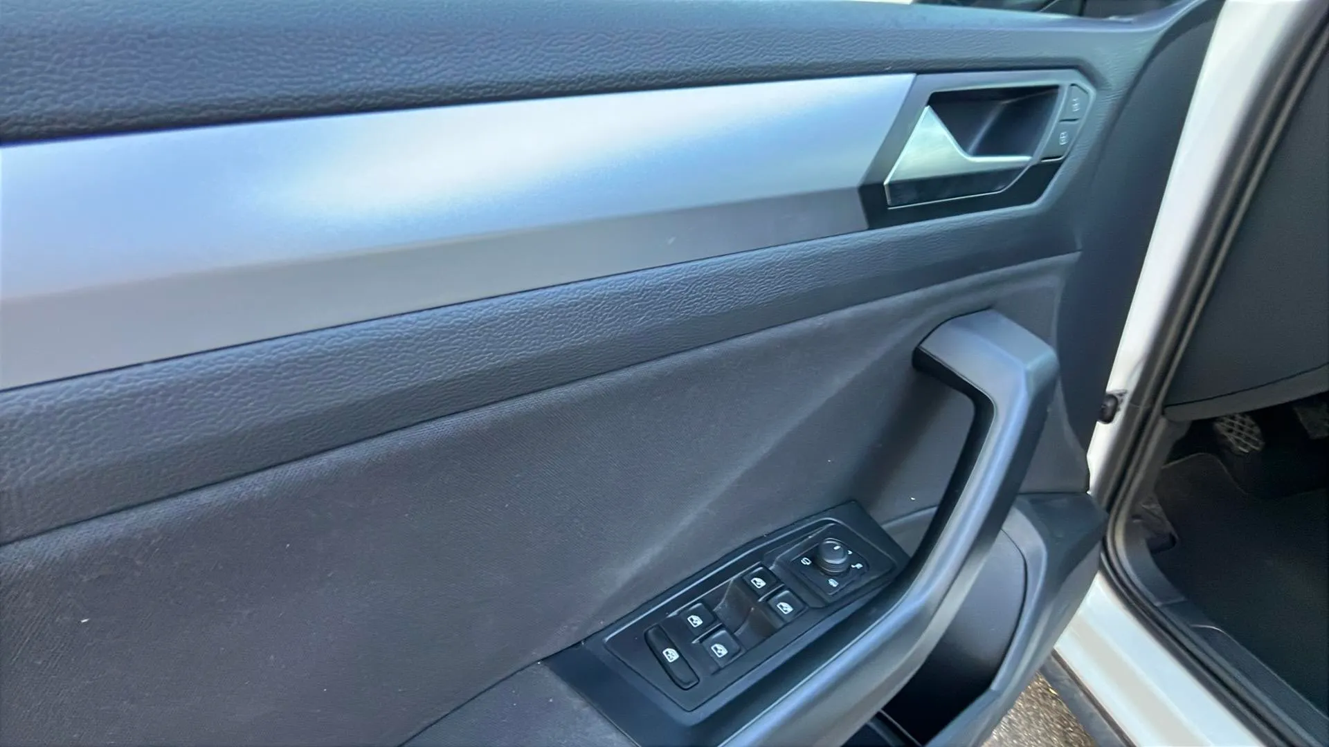 Volkswagen T-Roc Life 1.0 TSI - foto 15