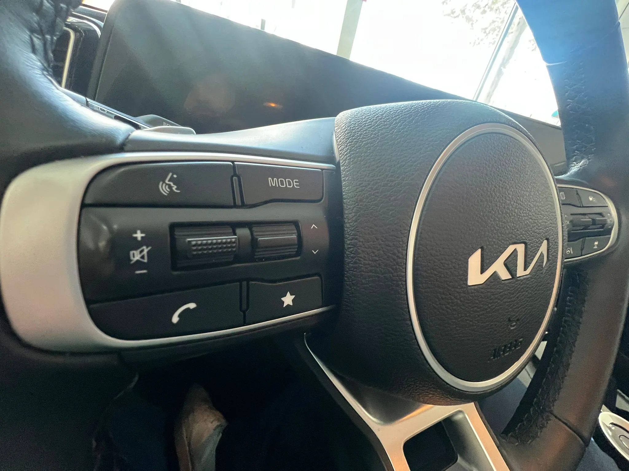 Kia Sportage 1.6 T-GDi MHEV Tech 4x2 DCT - foto 15