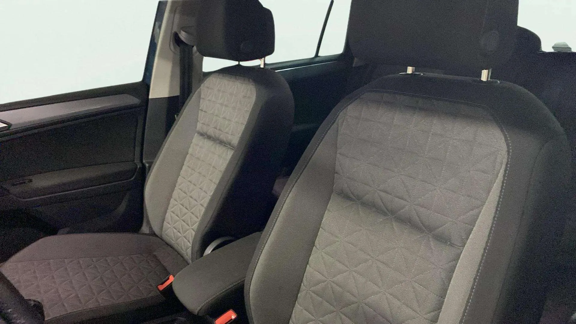 Volkswagen Tiguan Life 1.5 TSI DSG - foto 24