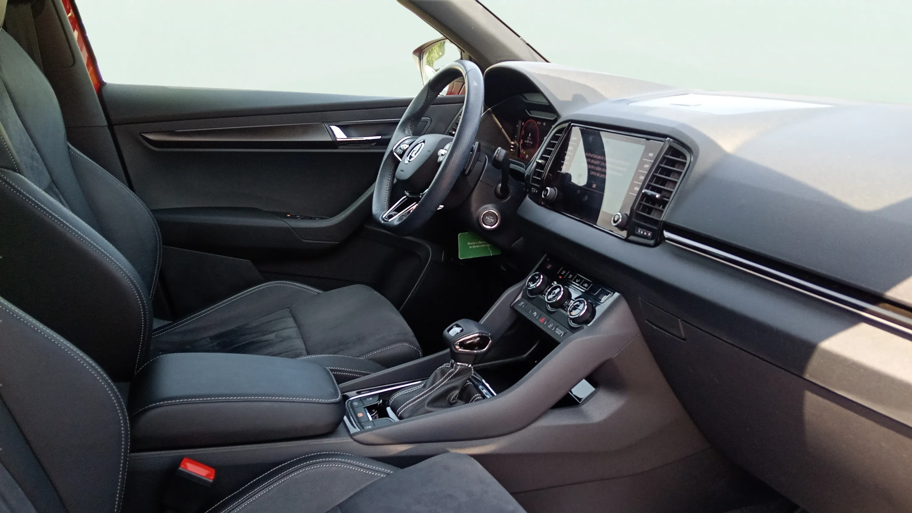 Škoda Karoq 2.0 TDI DSG Sportline - foto 21