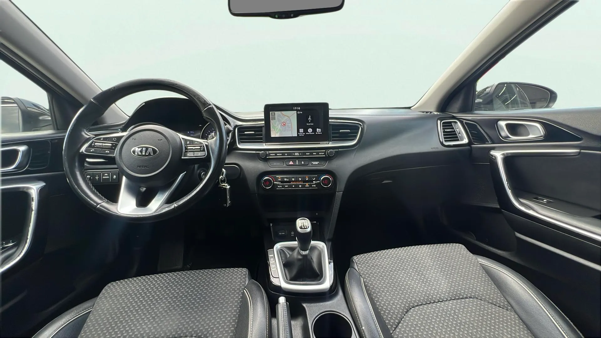 Kia Ceed 1.4 T-GDi GT Line - foto 23