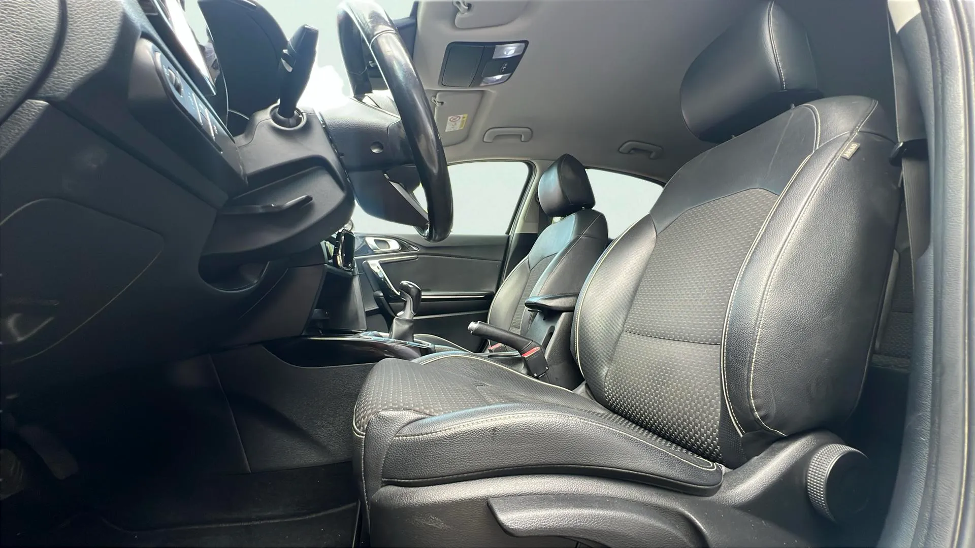 Kia Ceed 1.4 T-GDi GT Line - foto 12