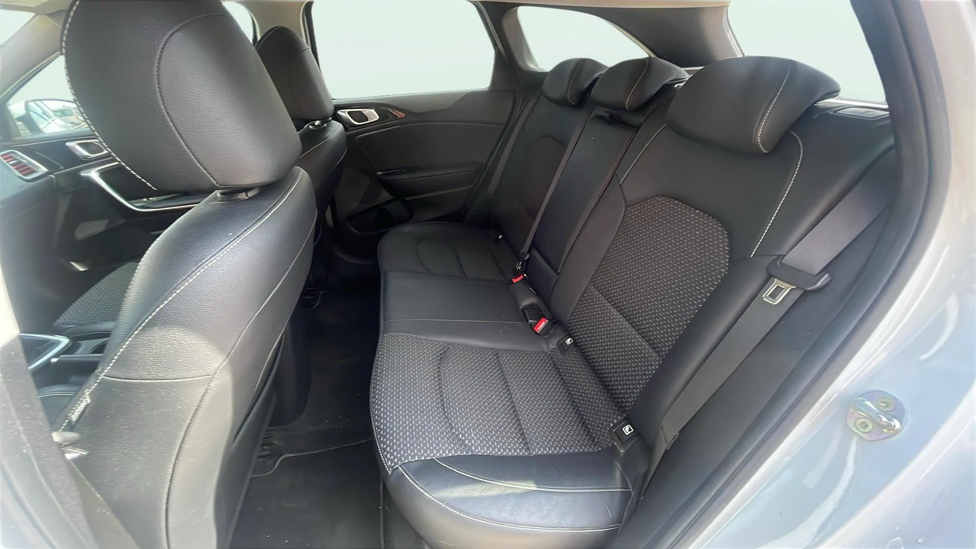 Kia Ceed Tourer 1.0 T-GDi Business - foto 15