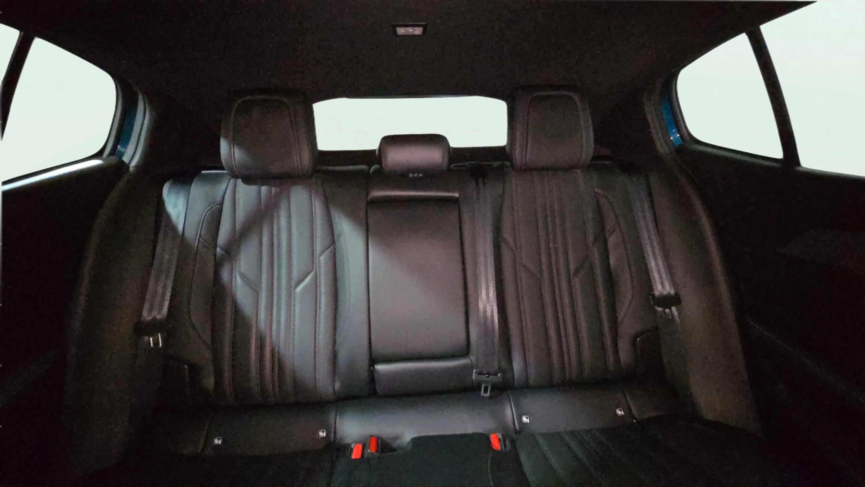 Peugeot 408 GT PHEV 225 e-EAT8 - foto 19