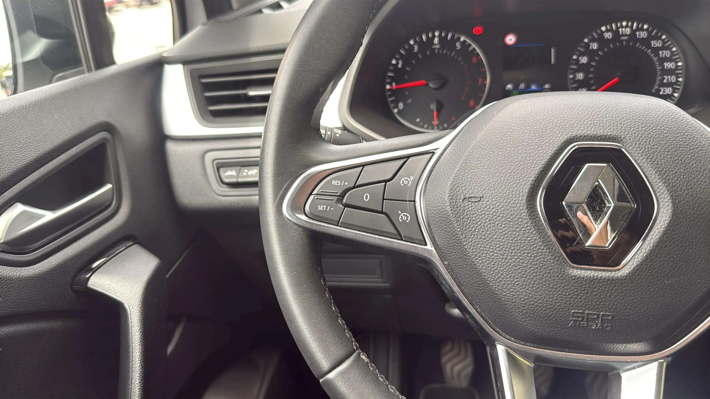 Renault Captur Intens TCe GLP - foto 18