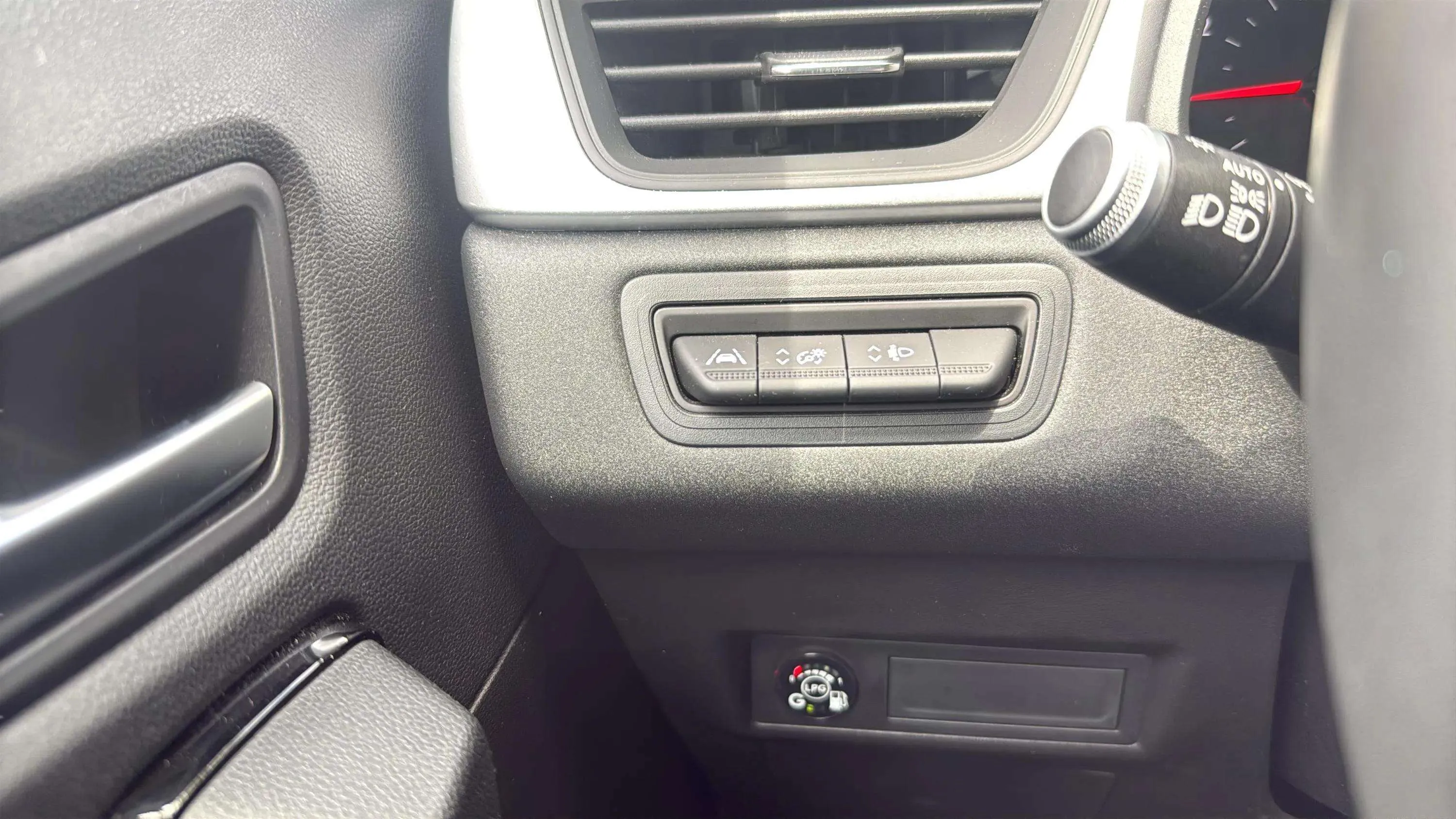Renault Captur Intens TCe GLP - foto 17