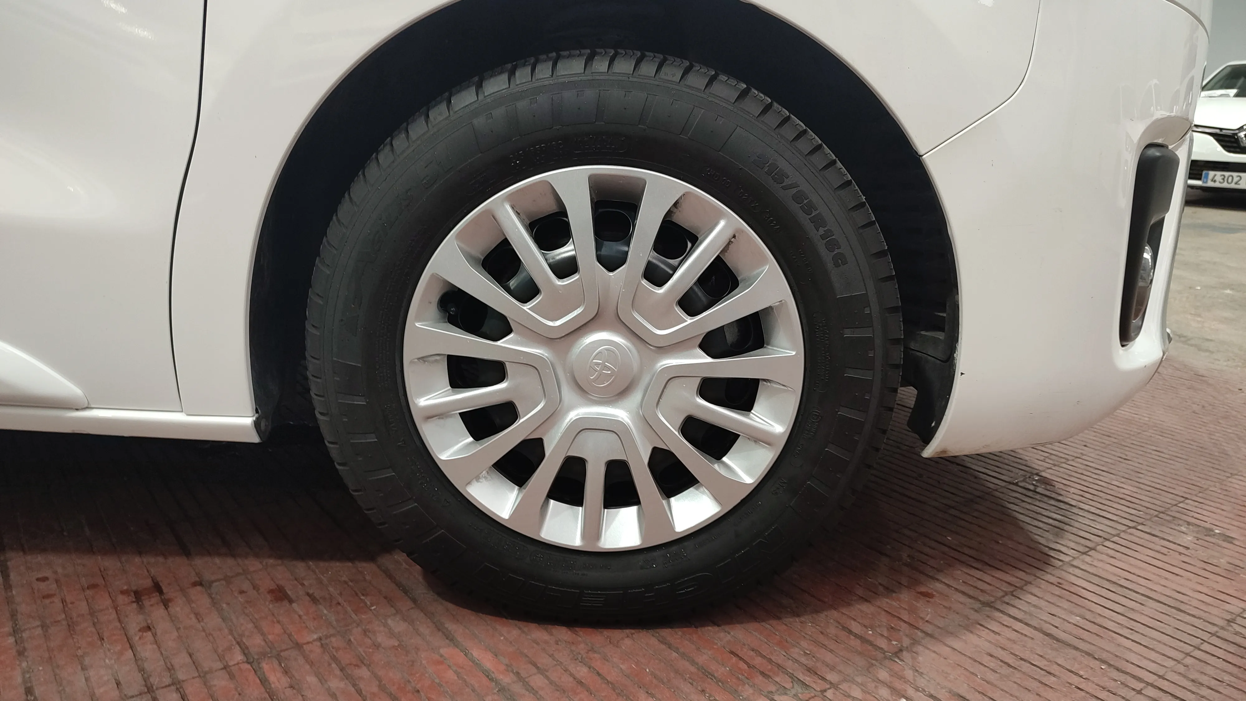 Toyota Proace Verso 1.5D Family Advance L1 - foto 21