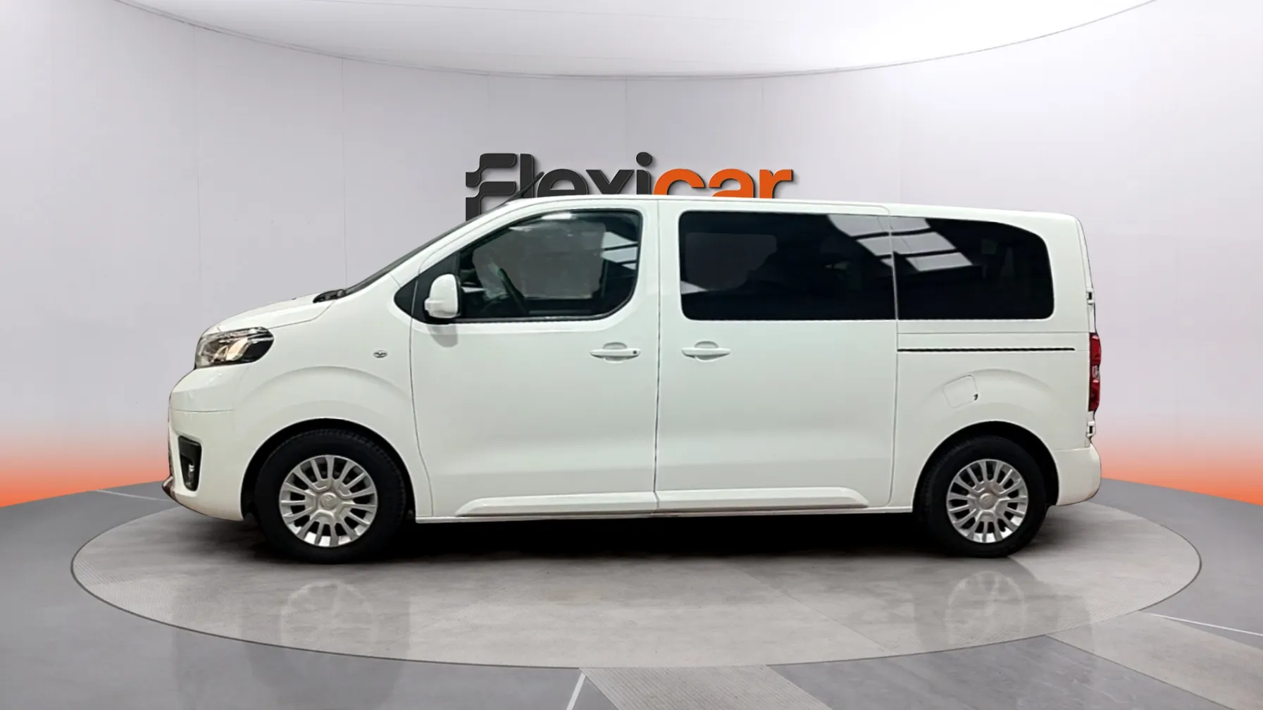 Toyota Proace Verso 1.5D Family Advance L1 - foto 4