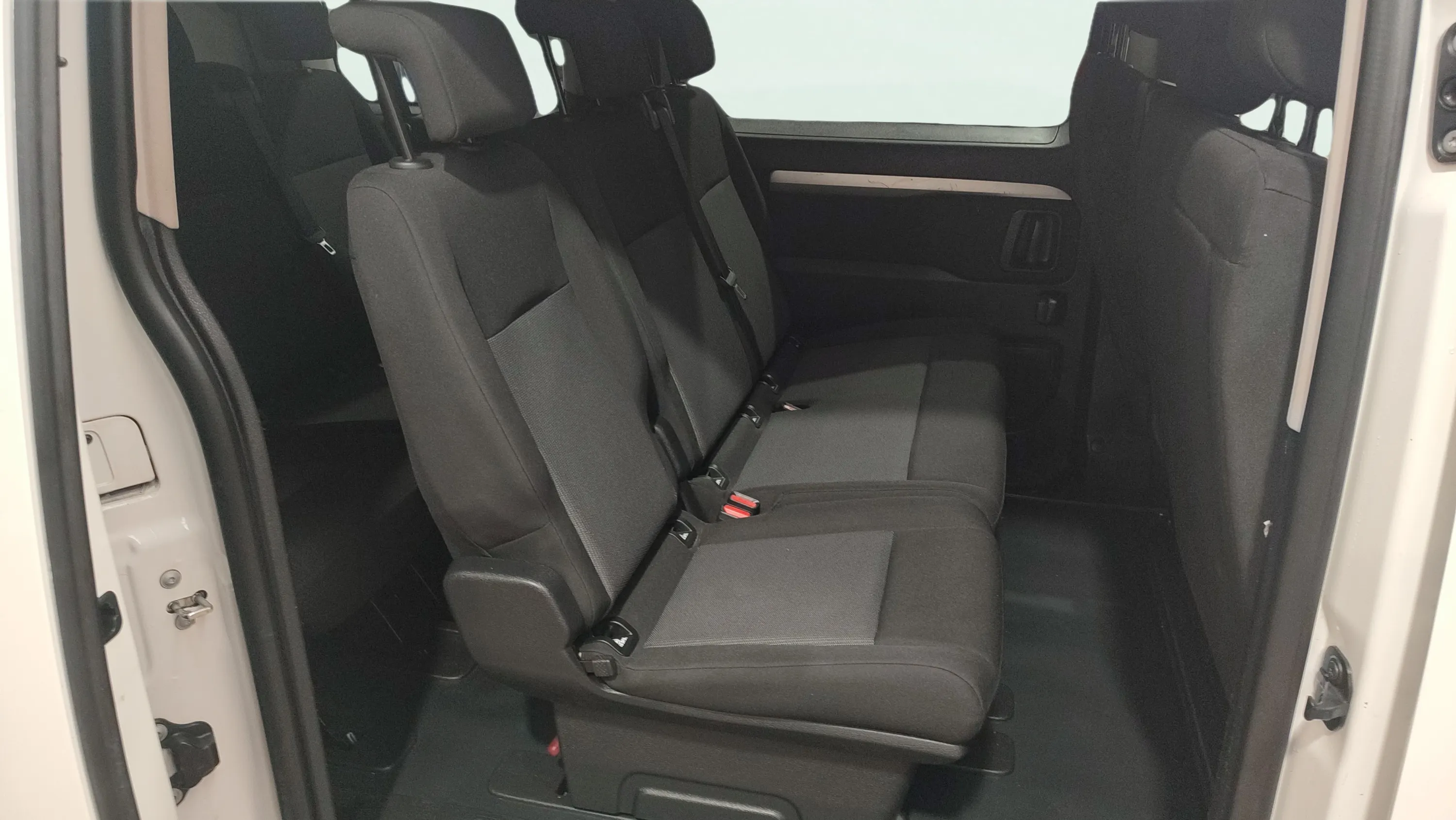 Toyota Proace Verso 1.5D Family Advance L1 - foto 19
