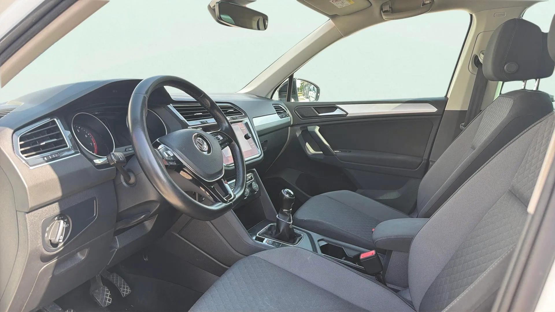 Volkswagen Tiguan Advance 1.5 TSI - foto 12