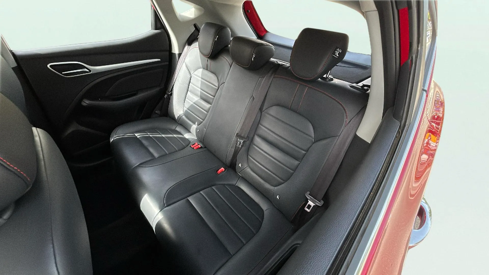 MG ZS 1.5 Luxury - foto 12