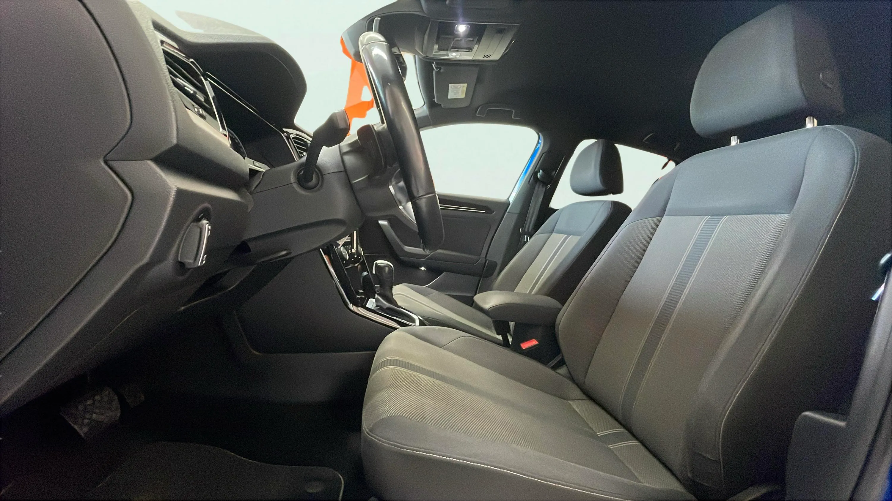 Volkswagen T-Roc Advance 1.5 TSI DSG - foto 16