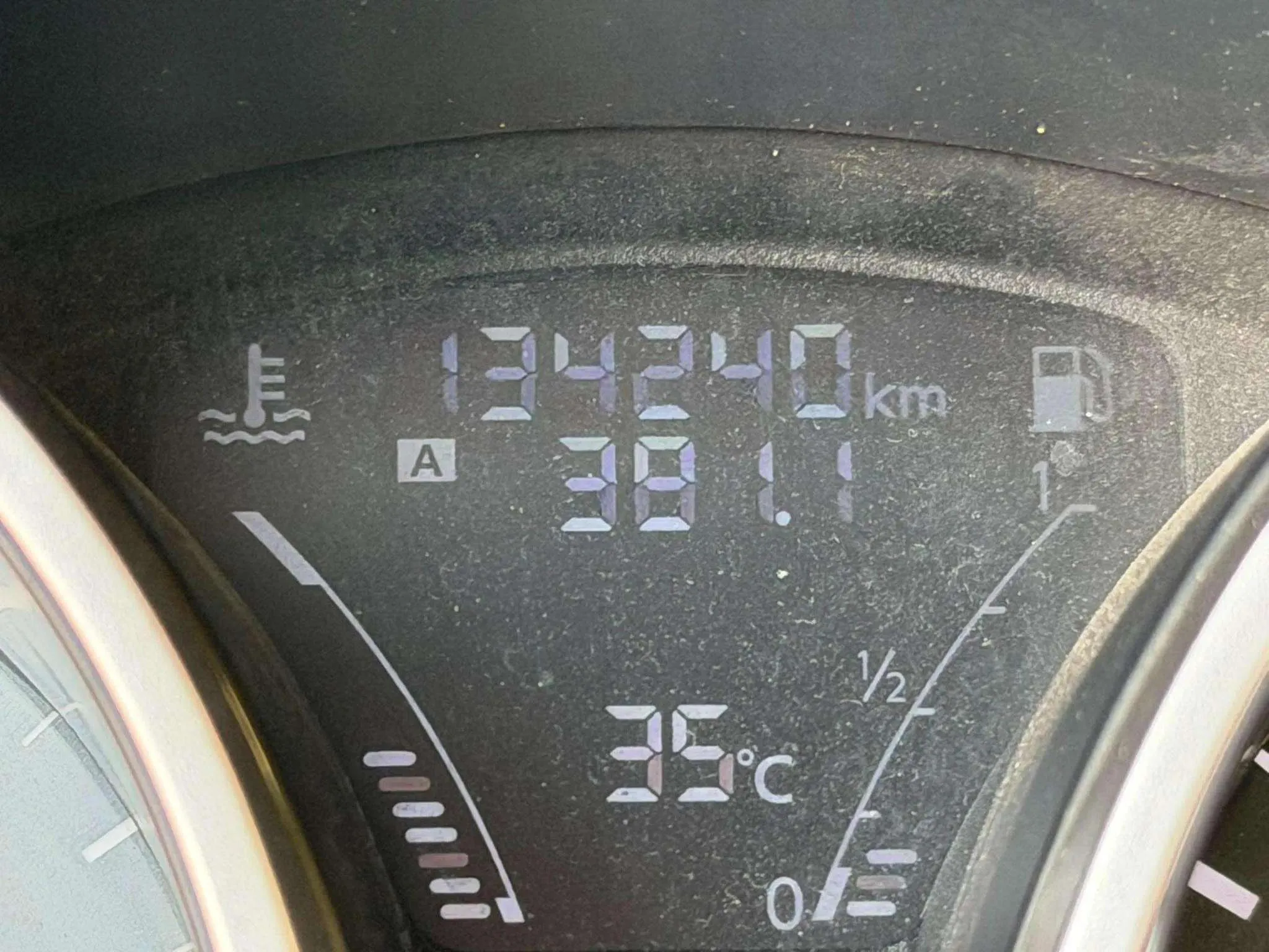 Nissan Juke dCi 4x2 N-CONNECTA Plus - foto 13