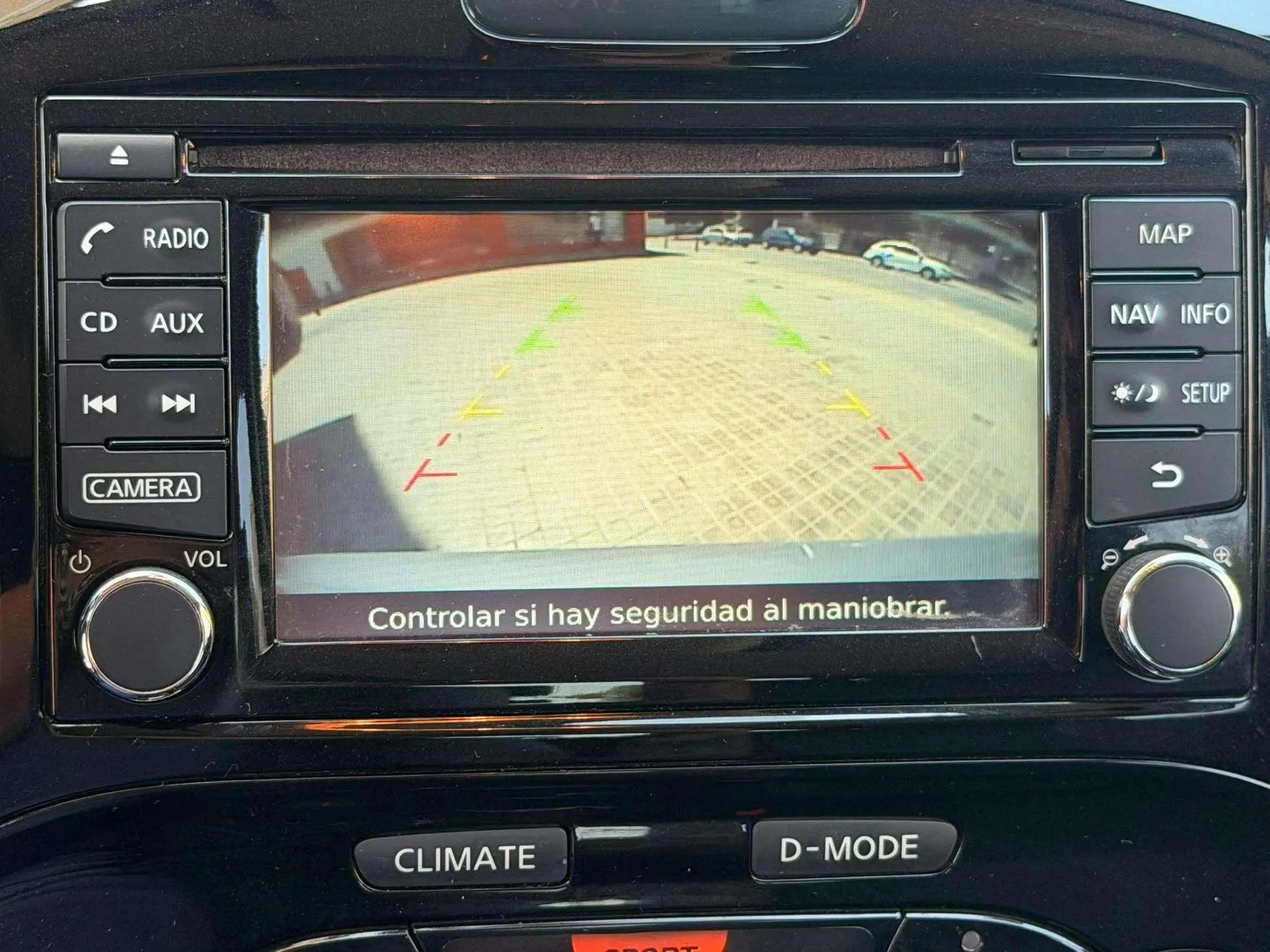 Nissan Juke dCi 4x2 N-CONNECTA Plus - foto 12