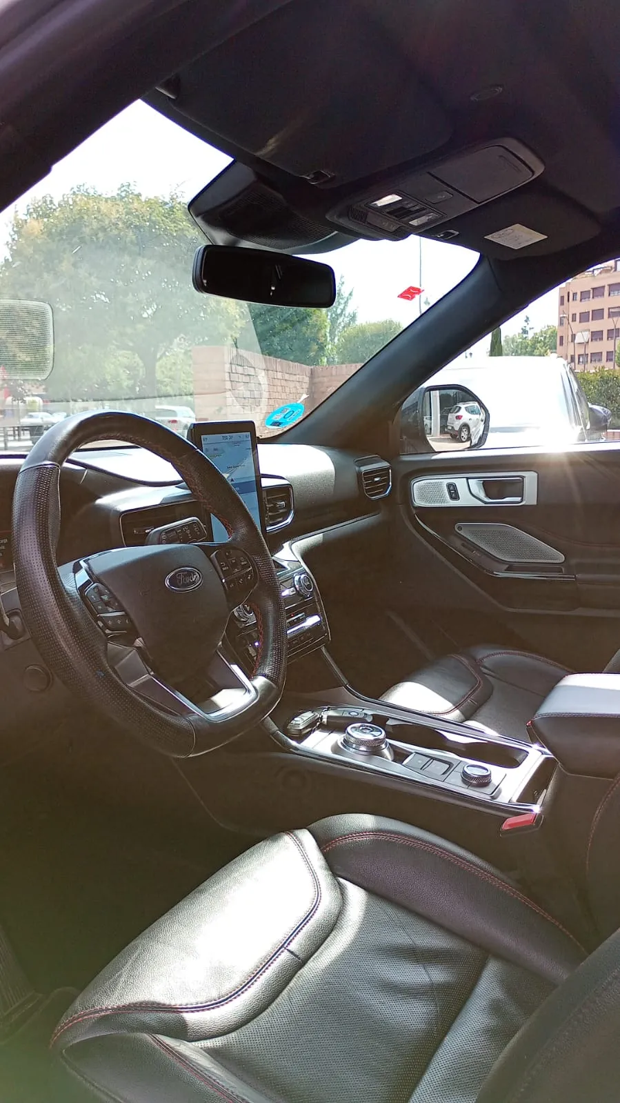 Ford Explorer 3.0 PHEV AWD ST Line - foto 10