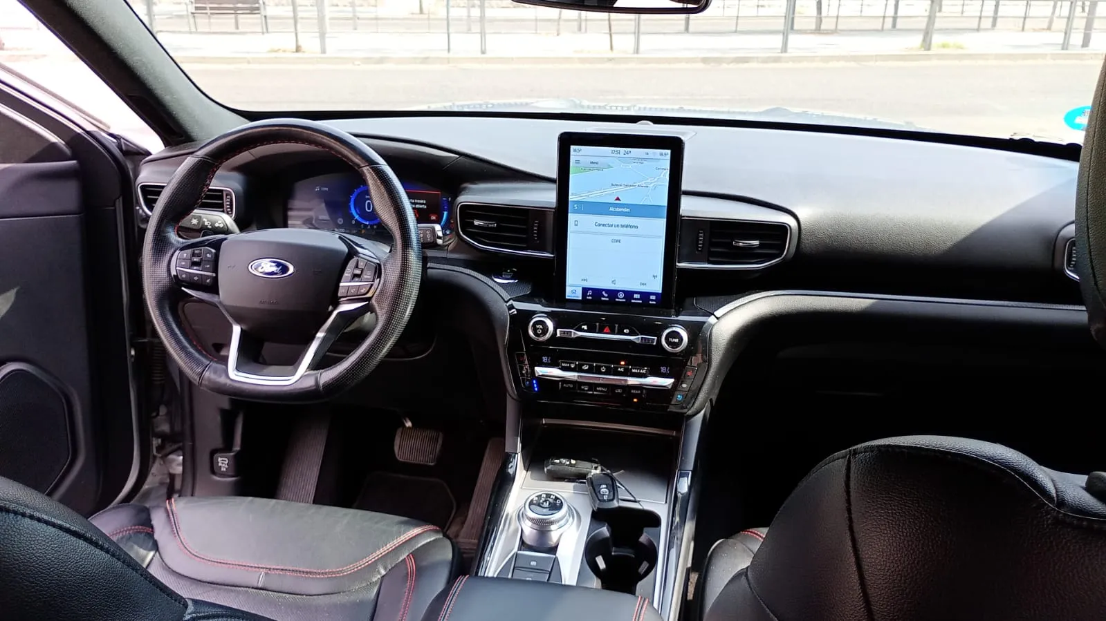 Ford Explorer 3.0 PHEV AWD ST Line - foto 9