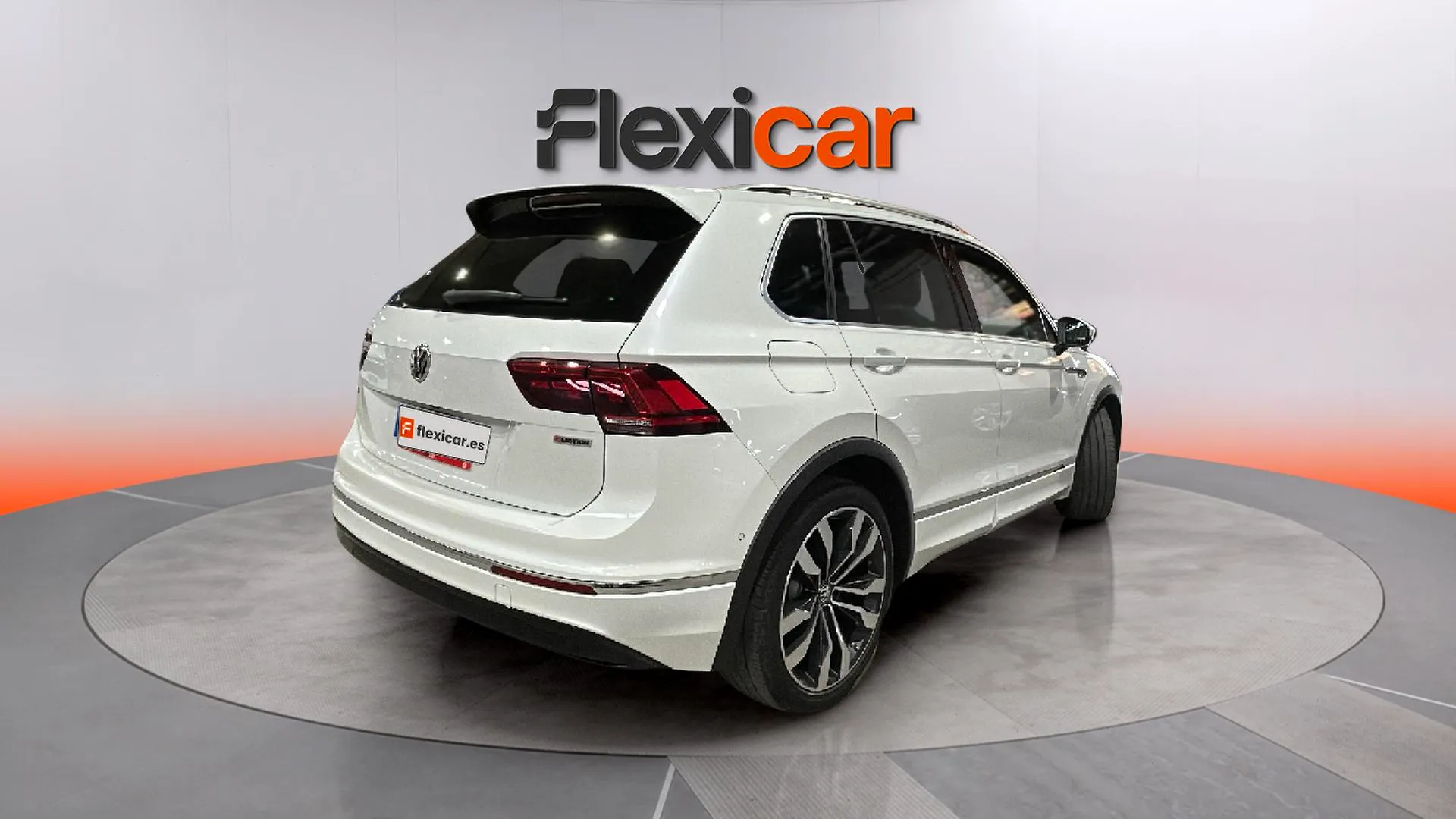 Volkswagen Tiguan Sport 2.0 TDI 4Motion DSG - foto 7