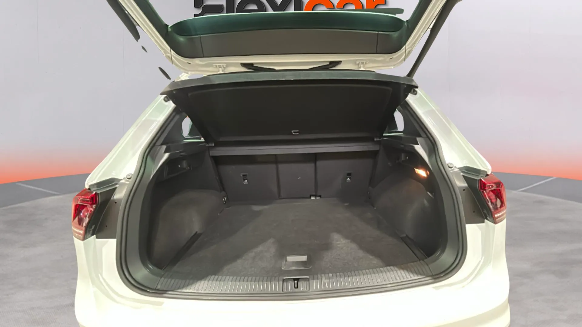 Volkswagen Tiguan Sport 2.0 TDI 4Motion DSG - foto 11